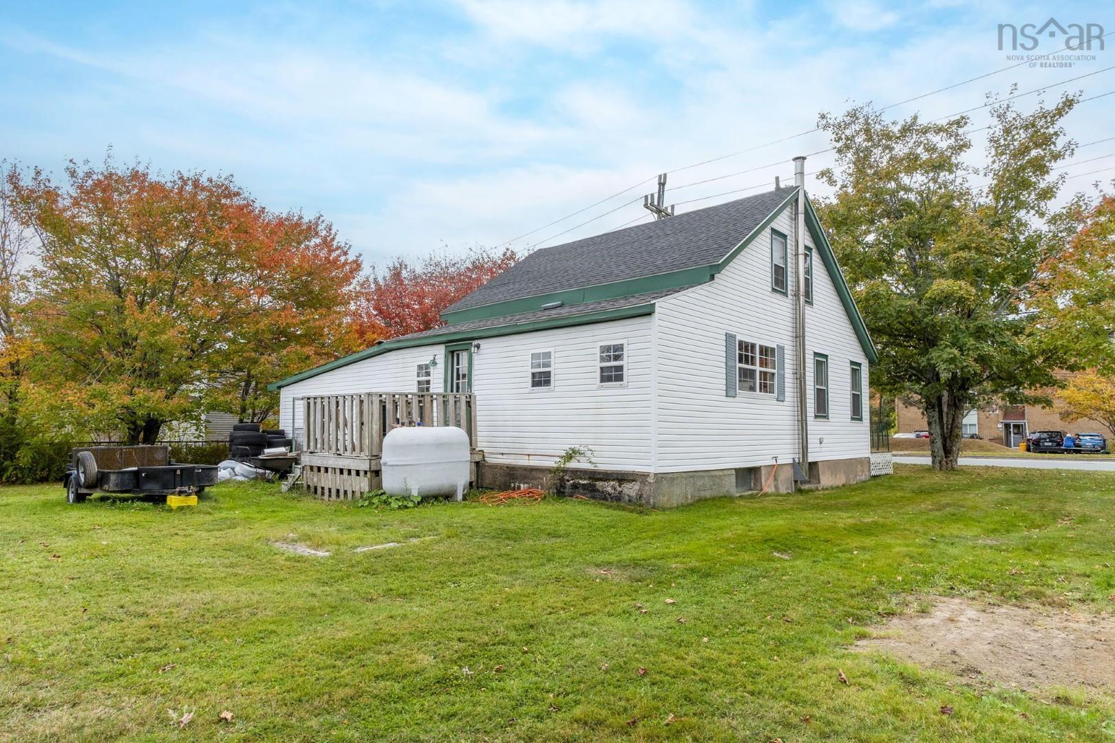 77 Gaston Road, Dartmouth, NS (MLS 202528142)