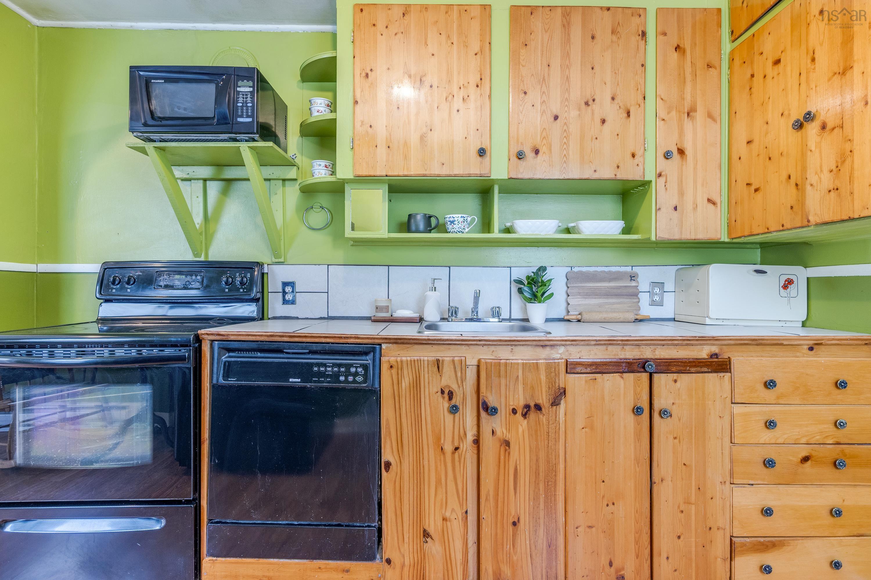 3666 Barrington Street, North End, NS (MLS 202528201)