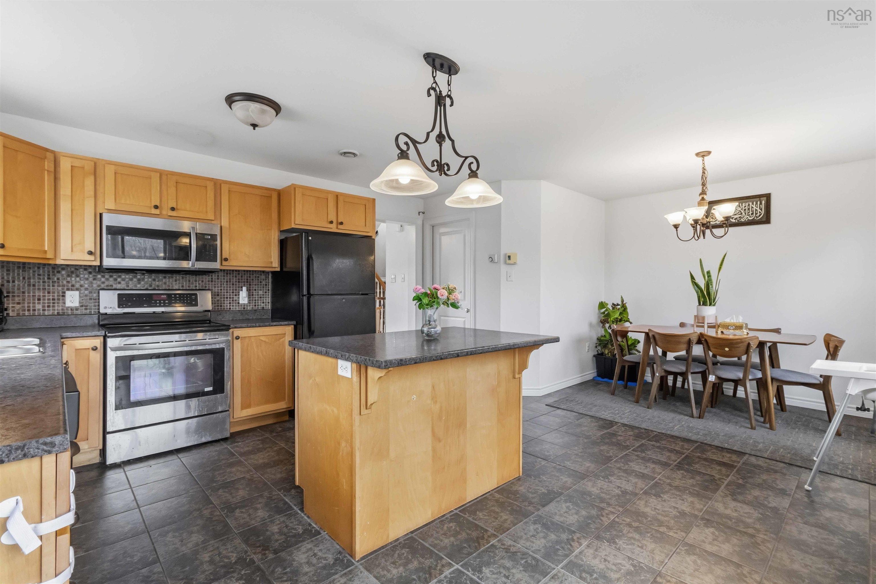 18 Danforth Road, Halifax, NS (MLS 202528220)