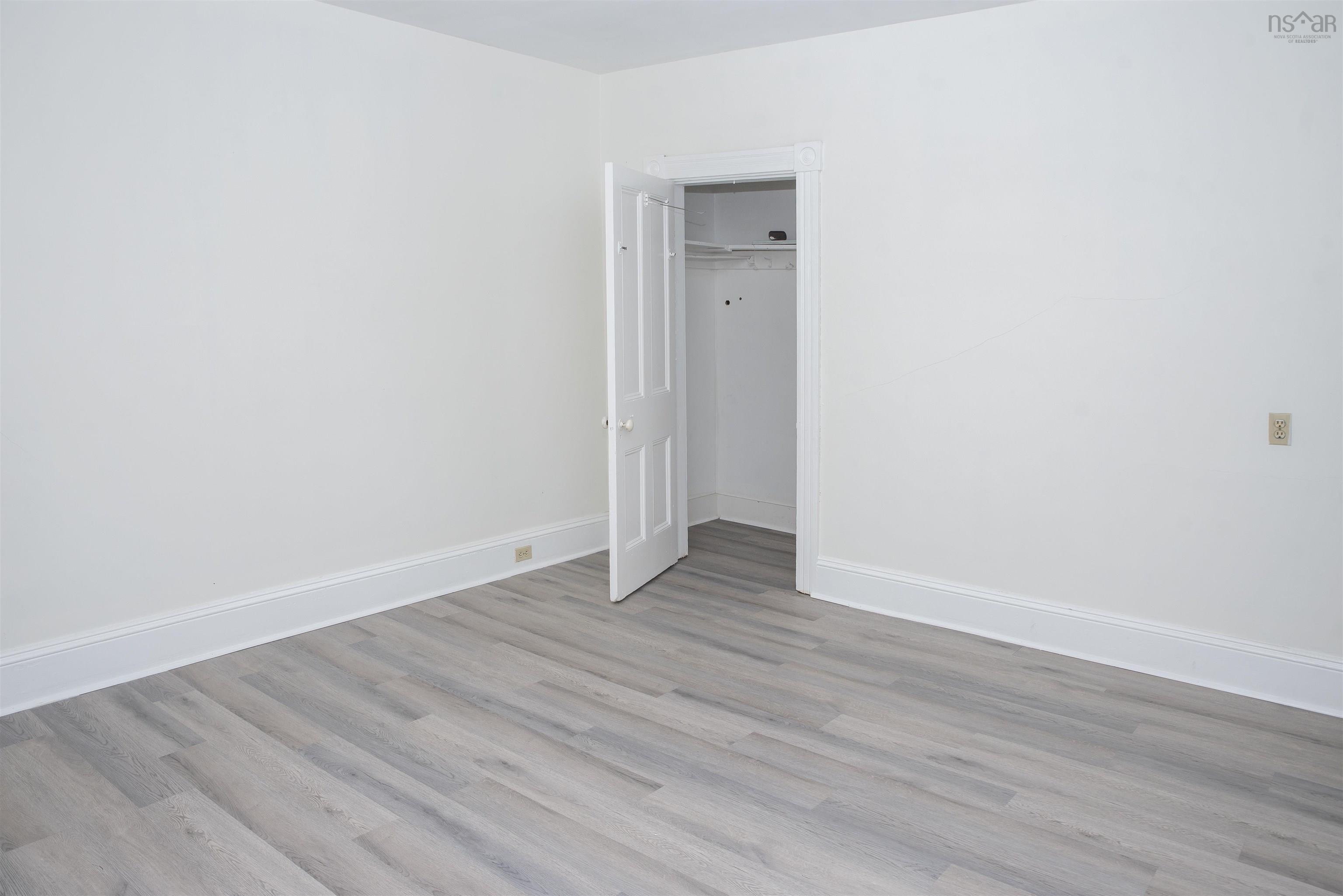 $235,000.00: 31 Forbes Court, Sydney