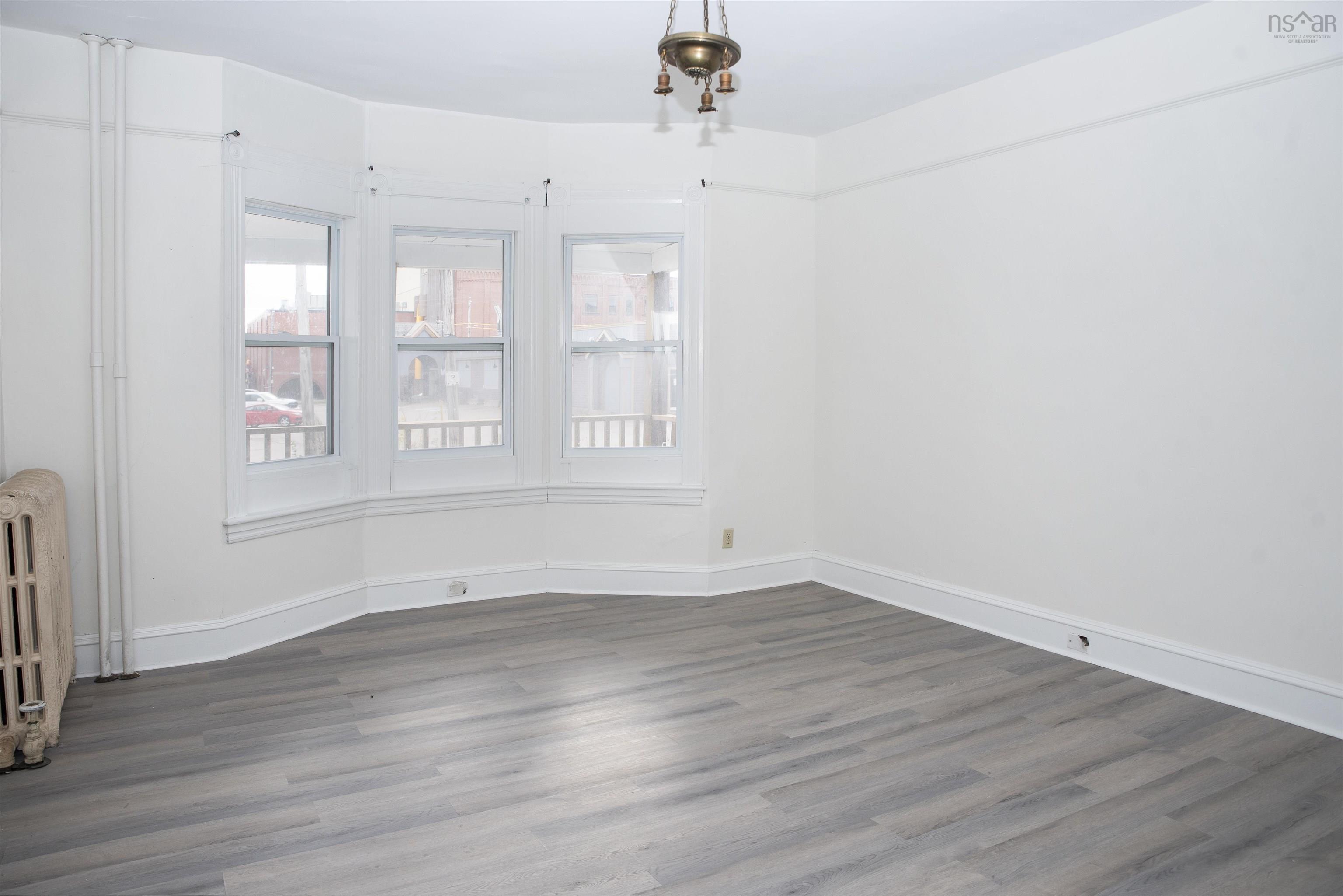 $235,000.00: 31 Forbes Court, Sydney