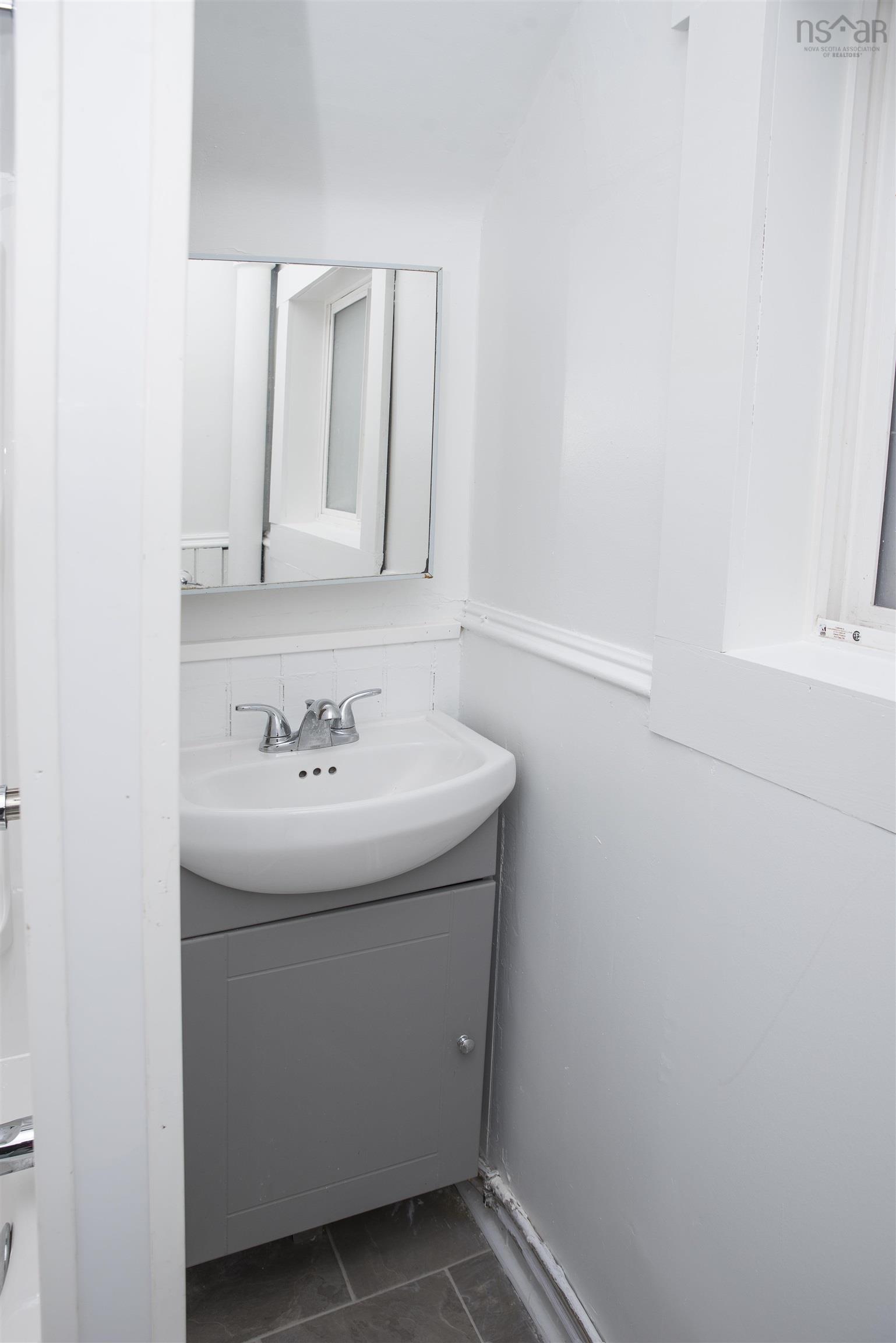 $235,000.00: 31 Forbes Court, Sydney