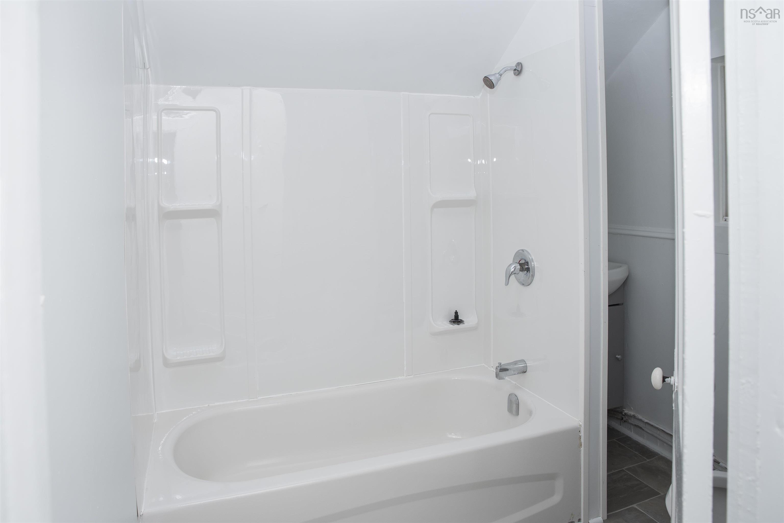 $235,000.00: 31 Forbes Court, Sydney