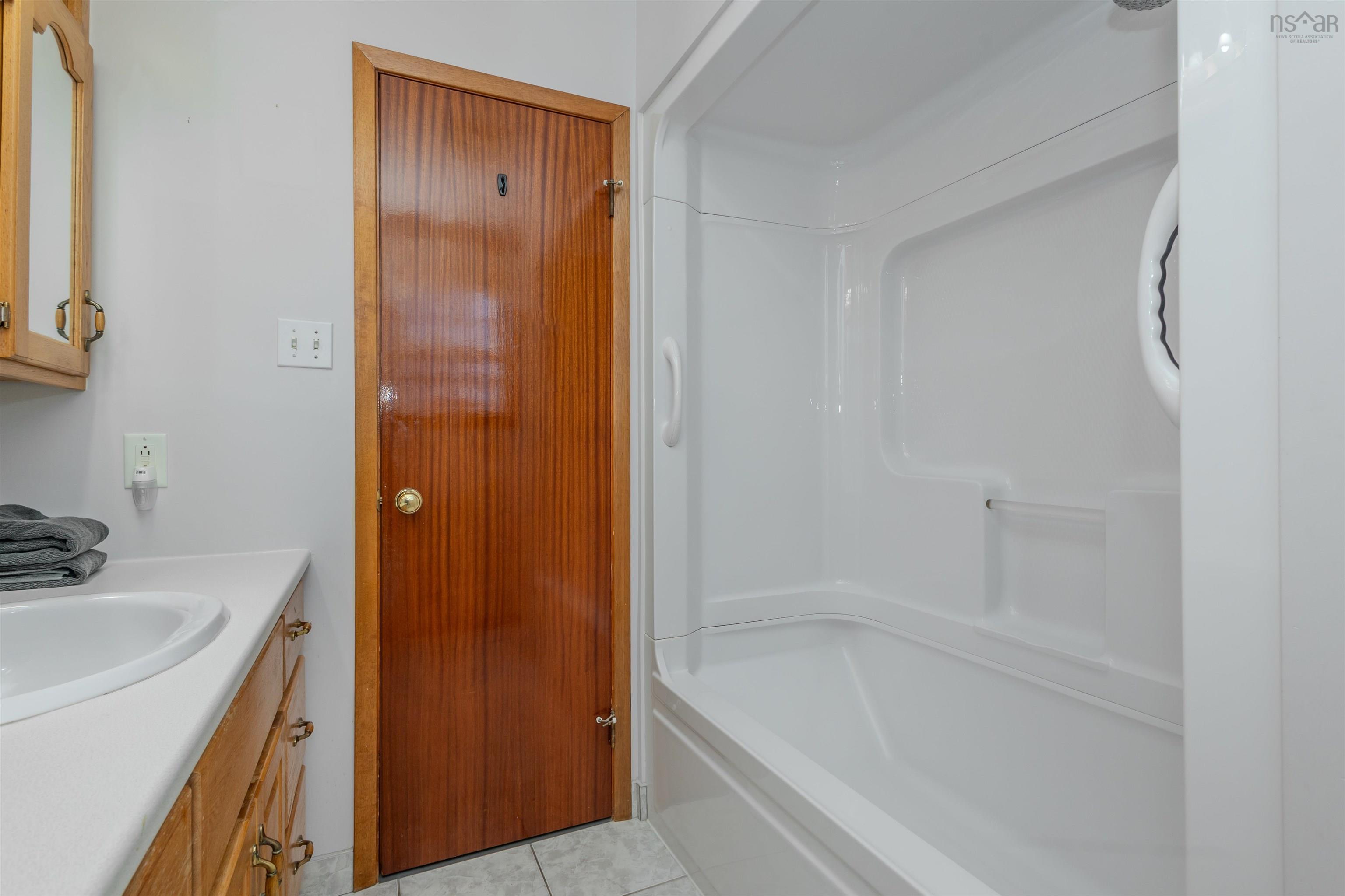 $319,900.00: 12 Birchdale Drive, Sydney River