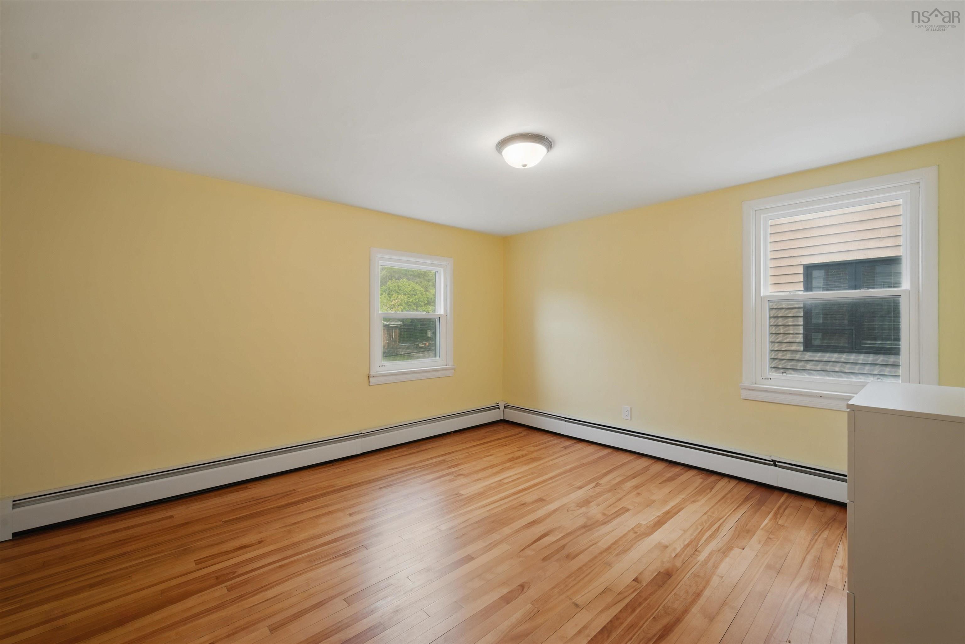 $799,900.00: 2655 Joseph Howe Drive, Halifax