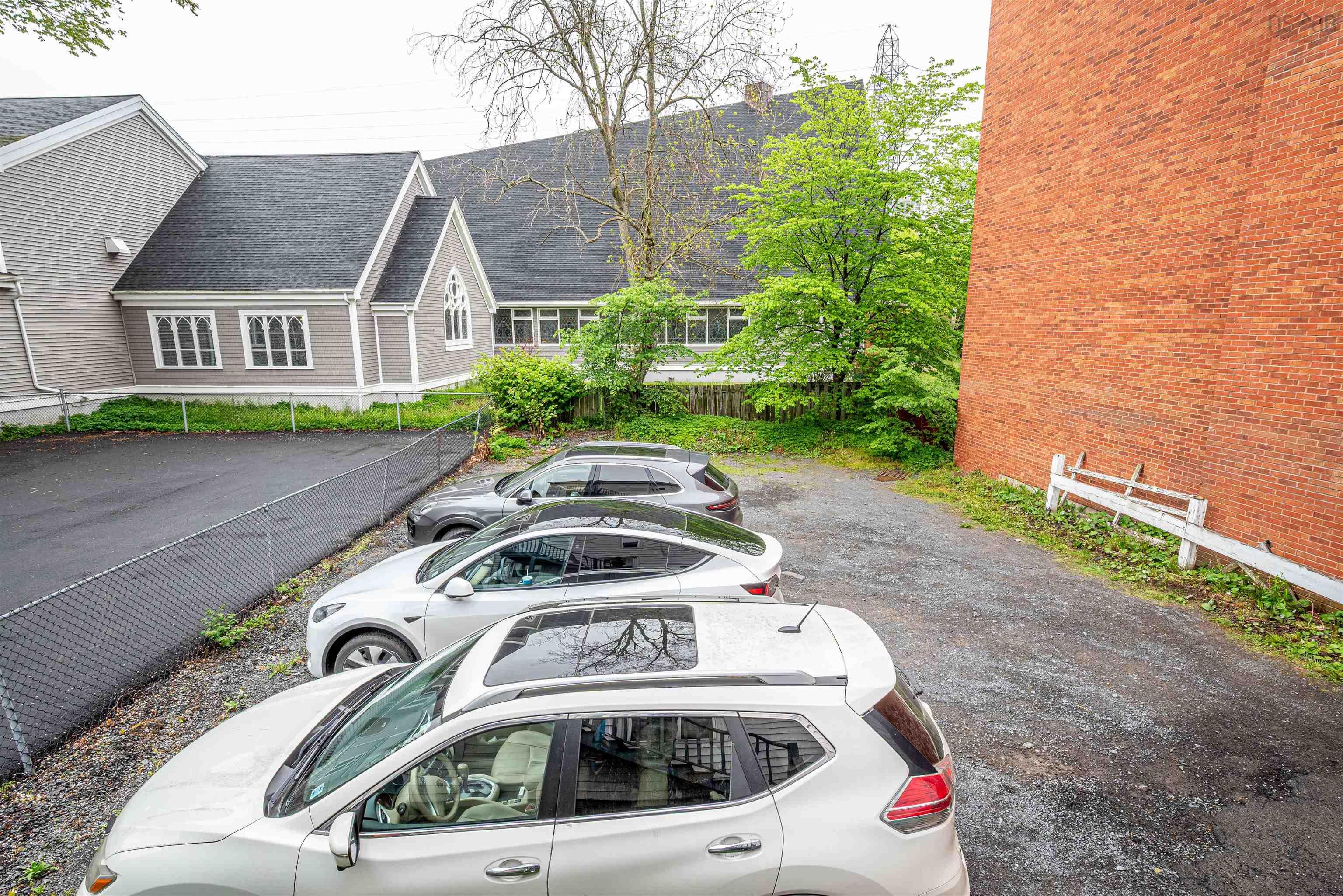 $799,900.00: 2655 Joseph Howe Drive, Halifax