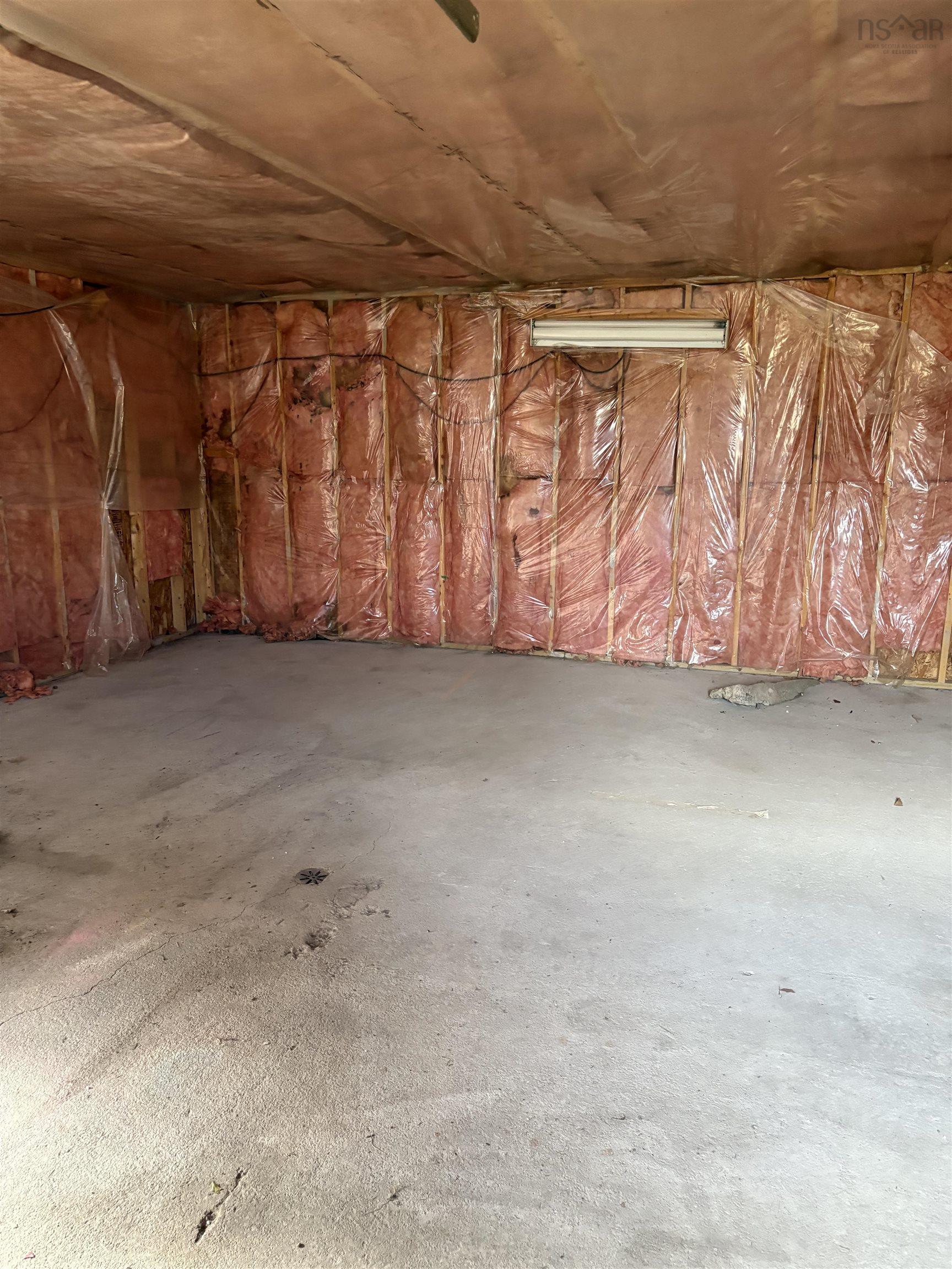 $74,900.00: 343 Ninth Street, New Waterford