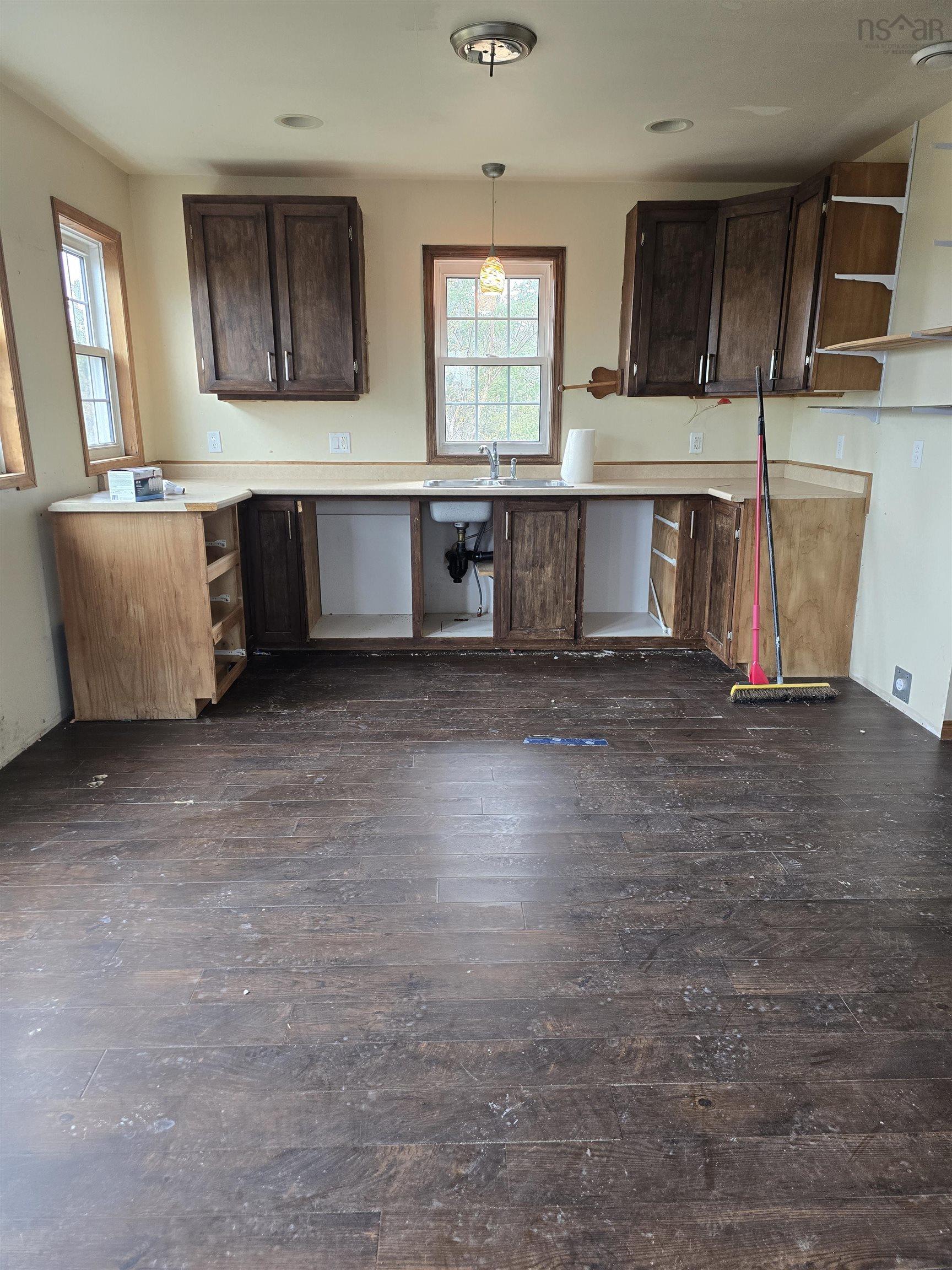 $133,650.00: 933 New Haven Road, New Haven Road, New Haven