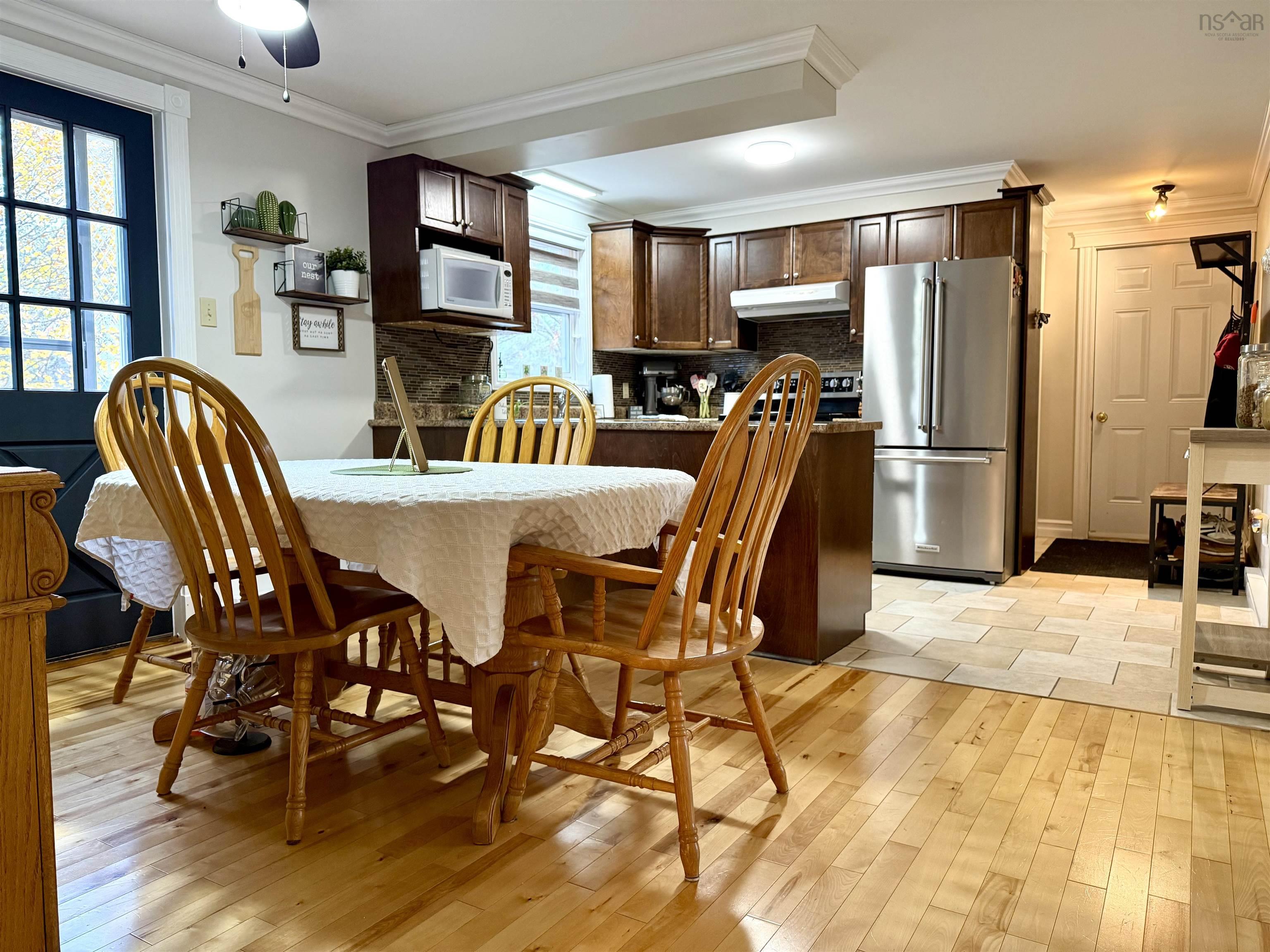 $359,900.00: 10 Fletcher Drive, Amherst