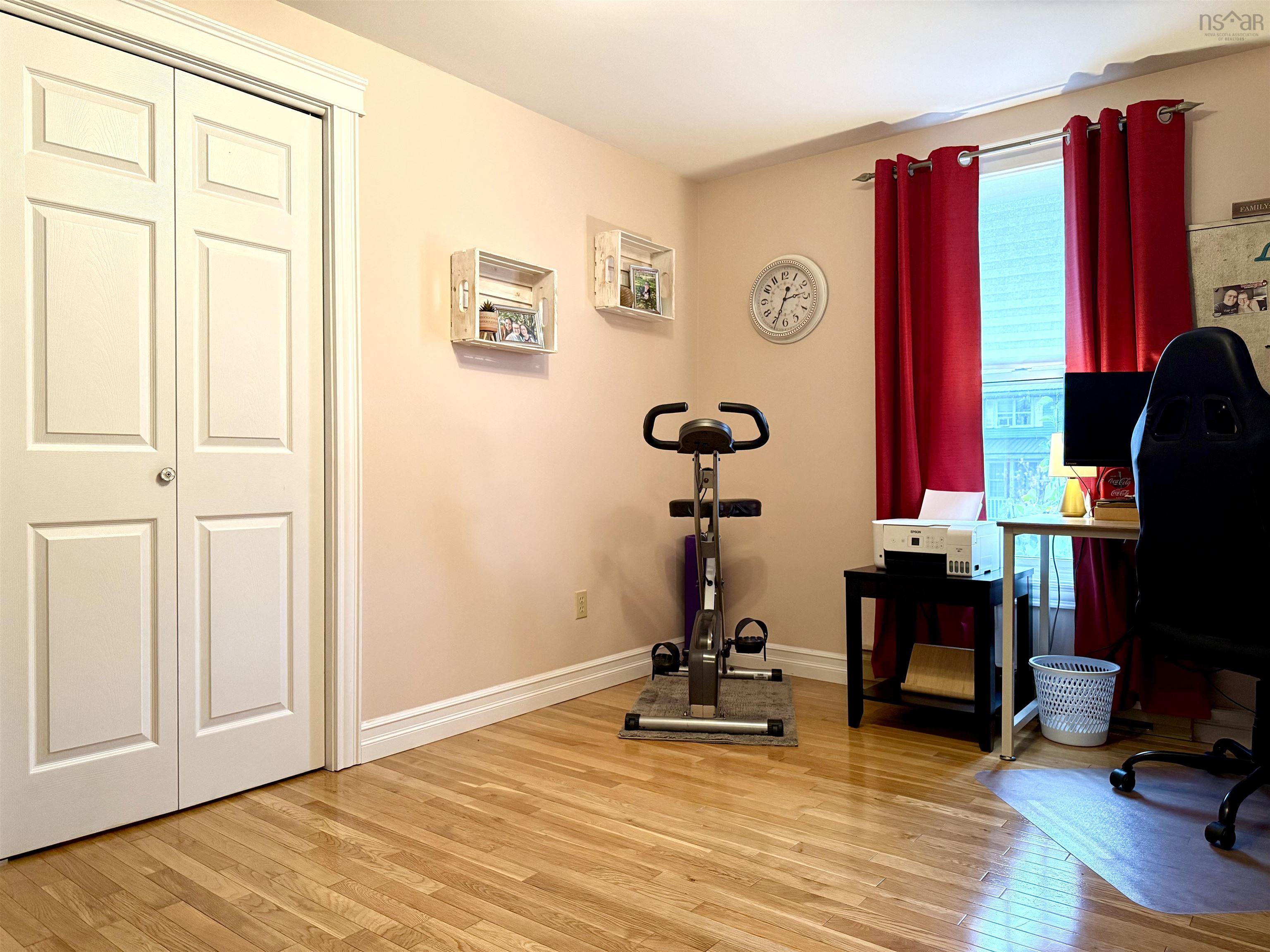 $359,900.00: 10 Fletcher Drive, Amherst