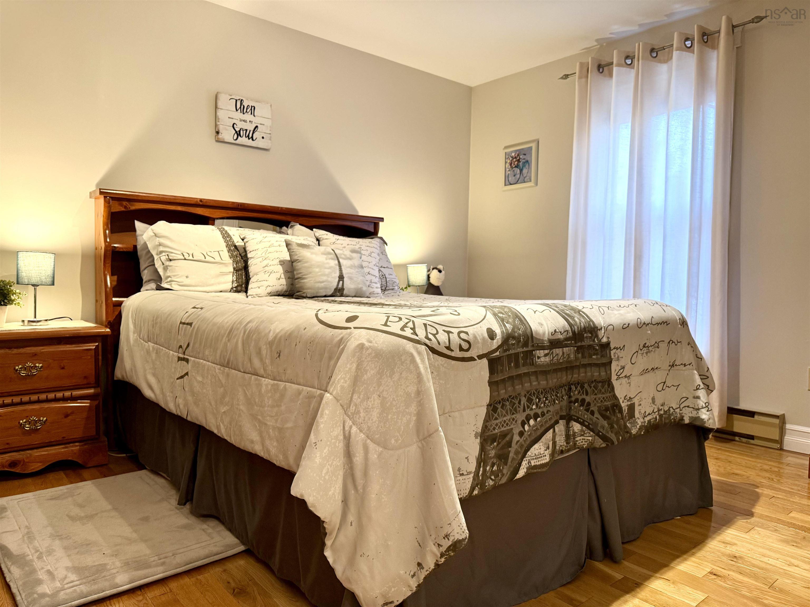 $359,900.00: 10 Fletcher Drive, Amherst