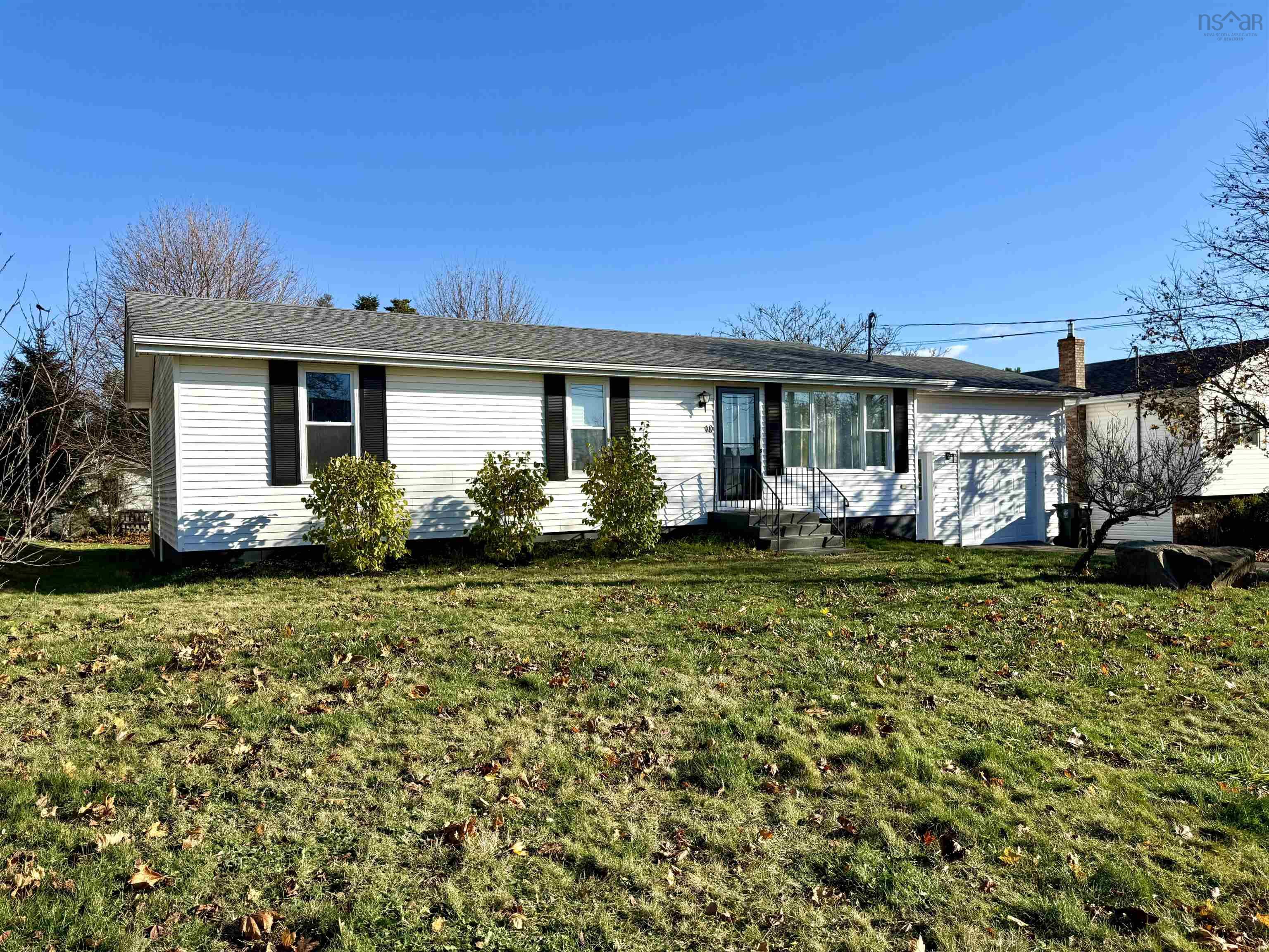 $359,900.00: 10 Fletcher Drive, Amherst