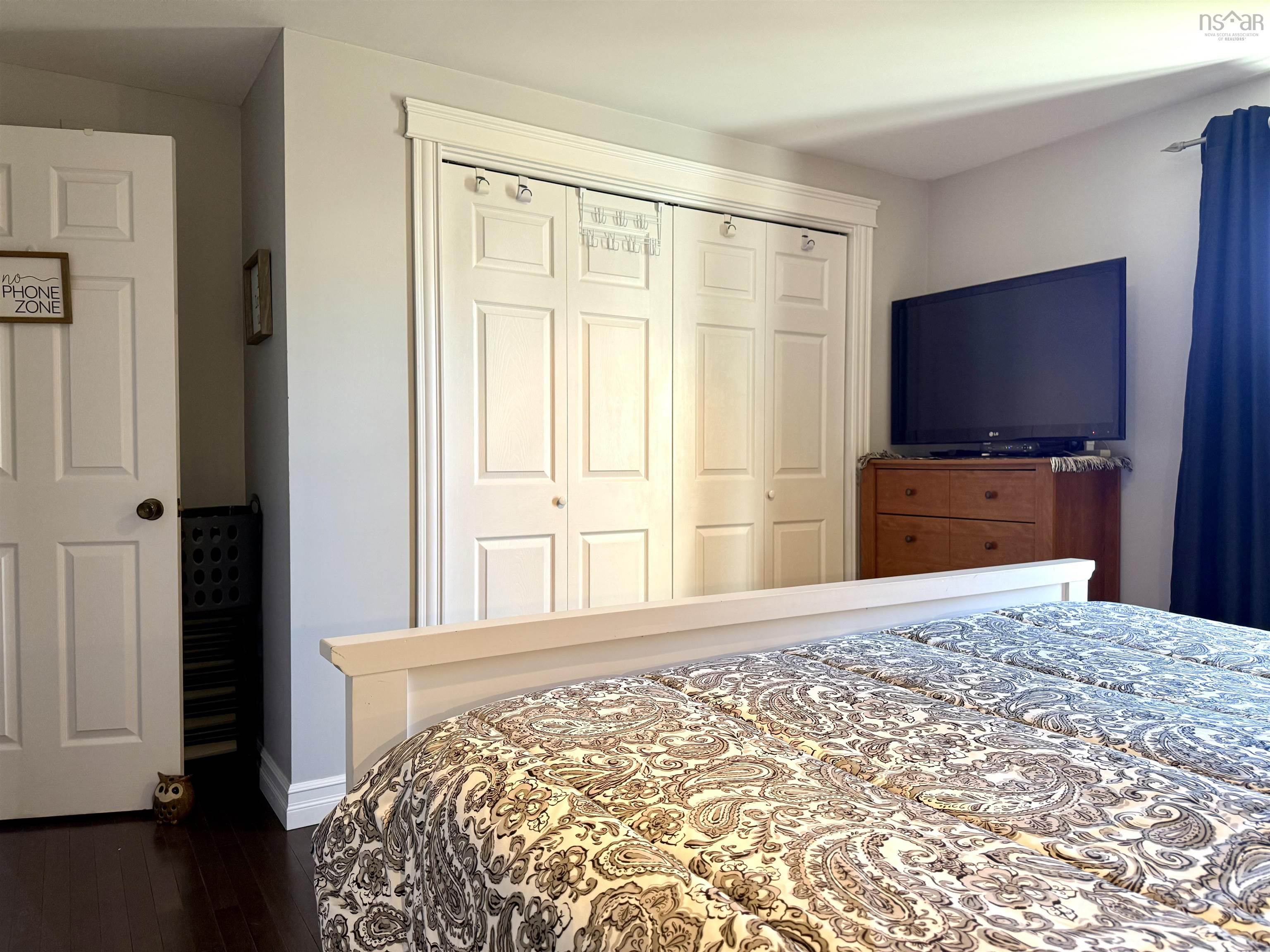 $359,900.00: 10 Fletcher Drive, Amherst