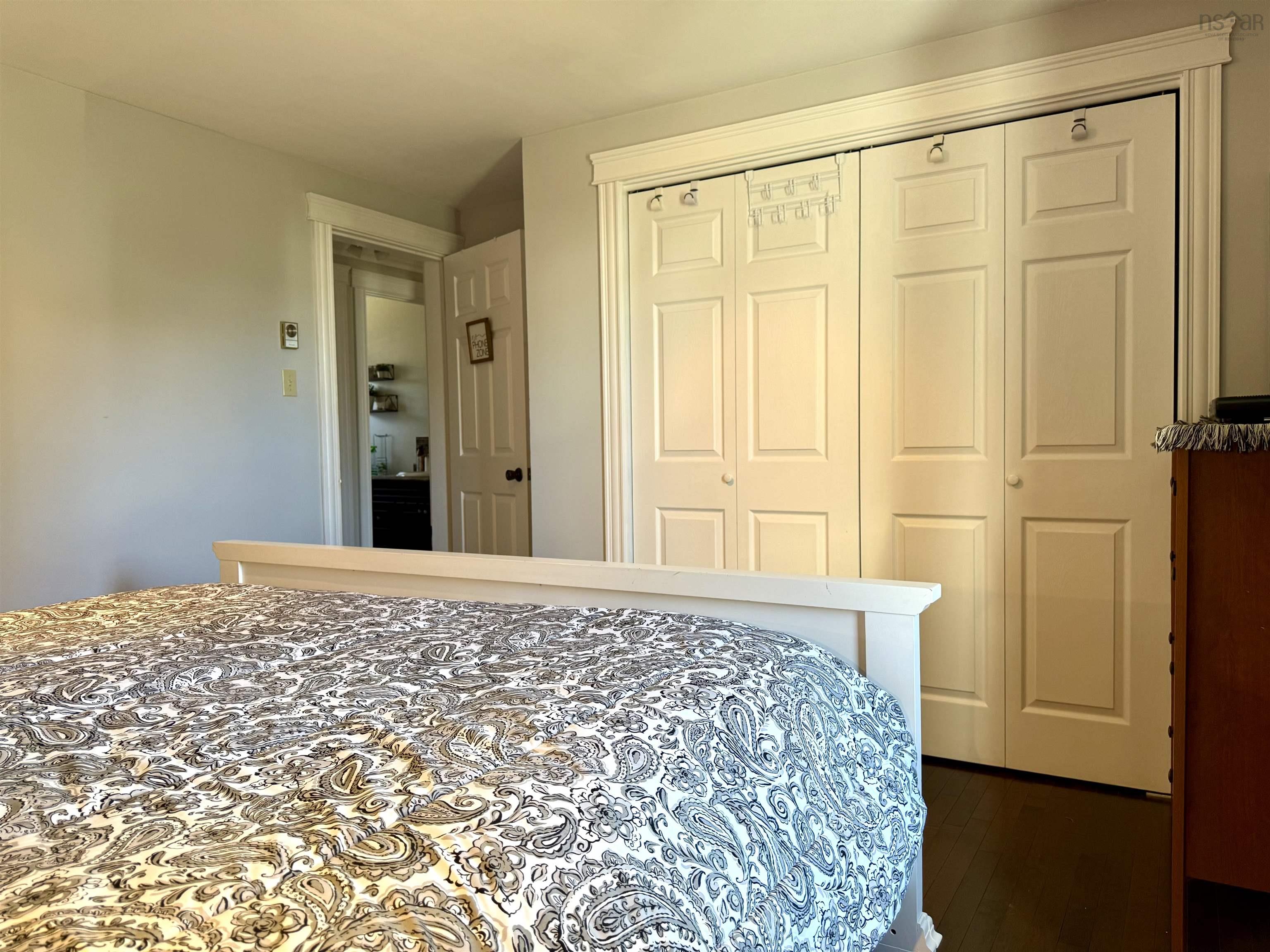 $359,900.00: 10 Fletcher Drive, Amherst