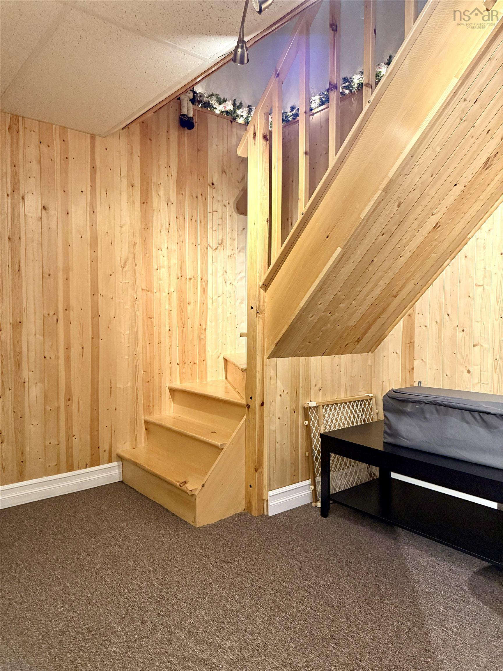 $359,900.00: 10 Fletcher Drive, Amherst