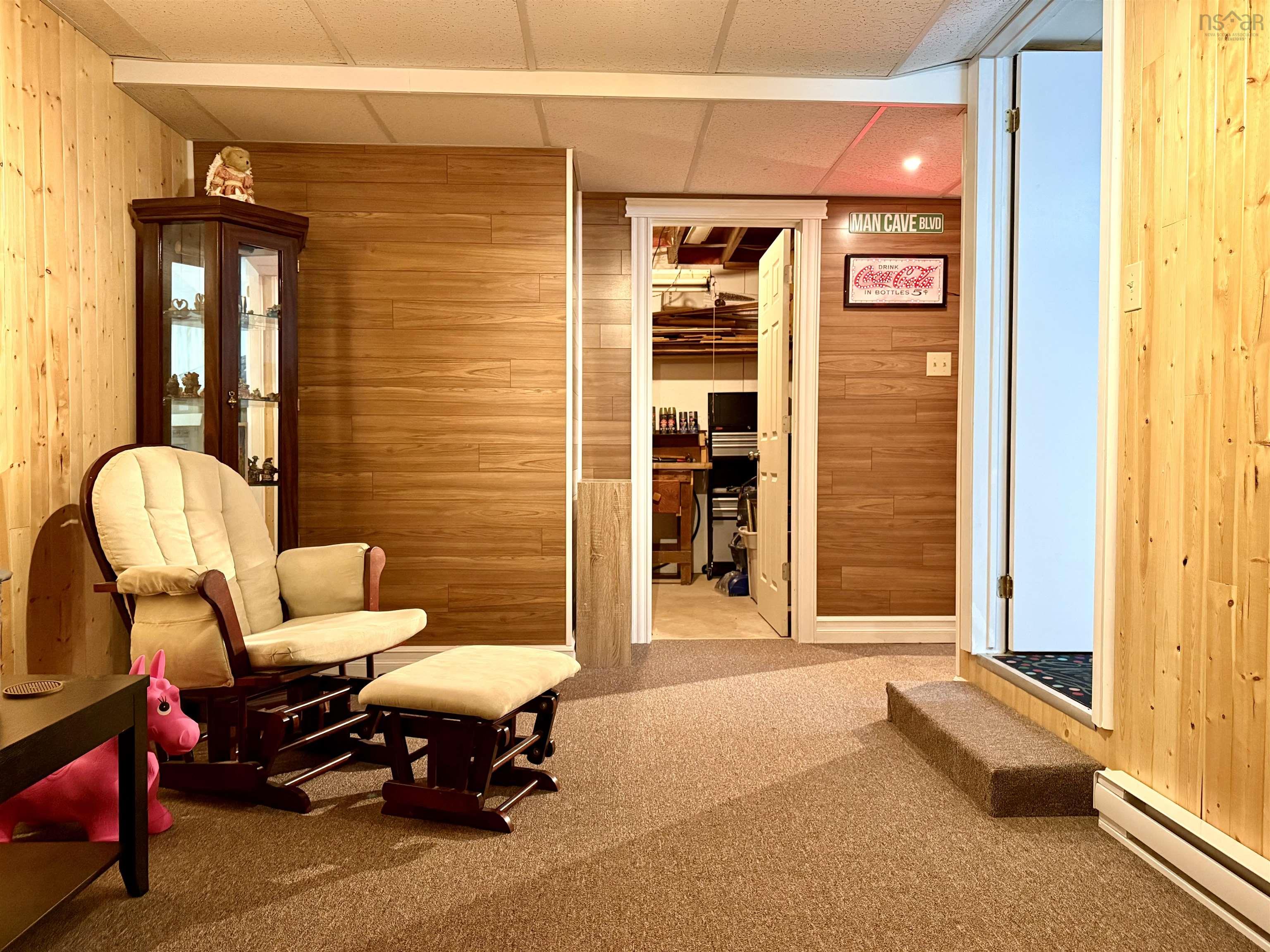 $359,900.00: 10 Fletcher Drive, Amherst