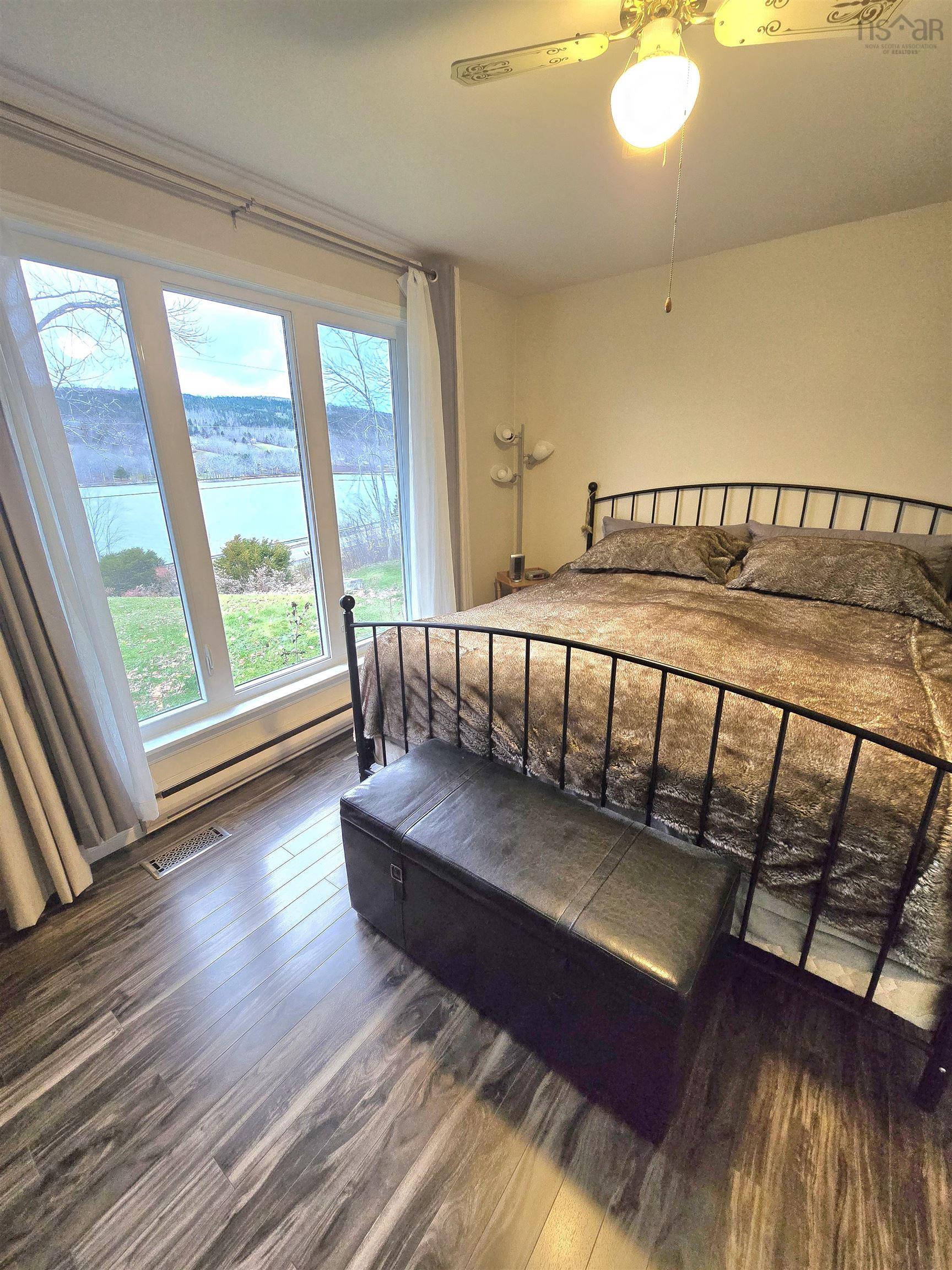 $489,900.00: 926 Highway 7, Lochaber