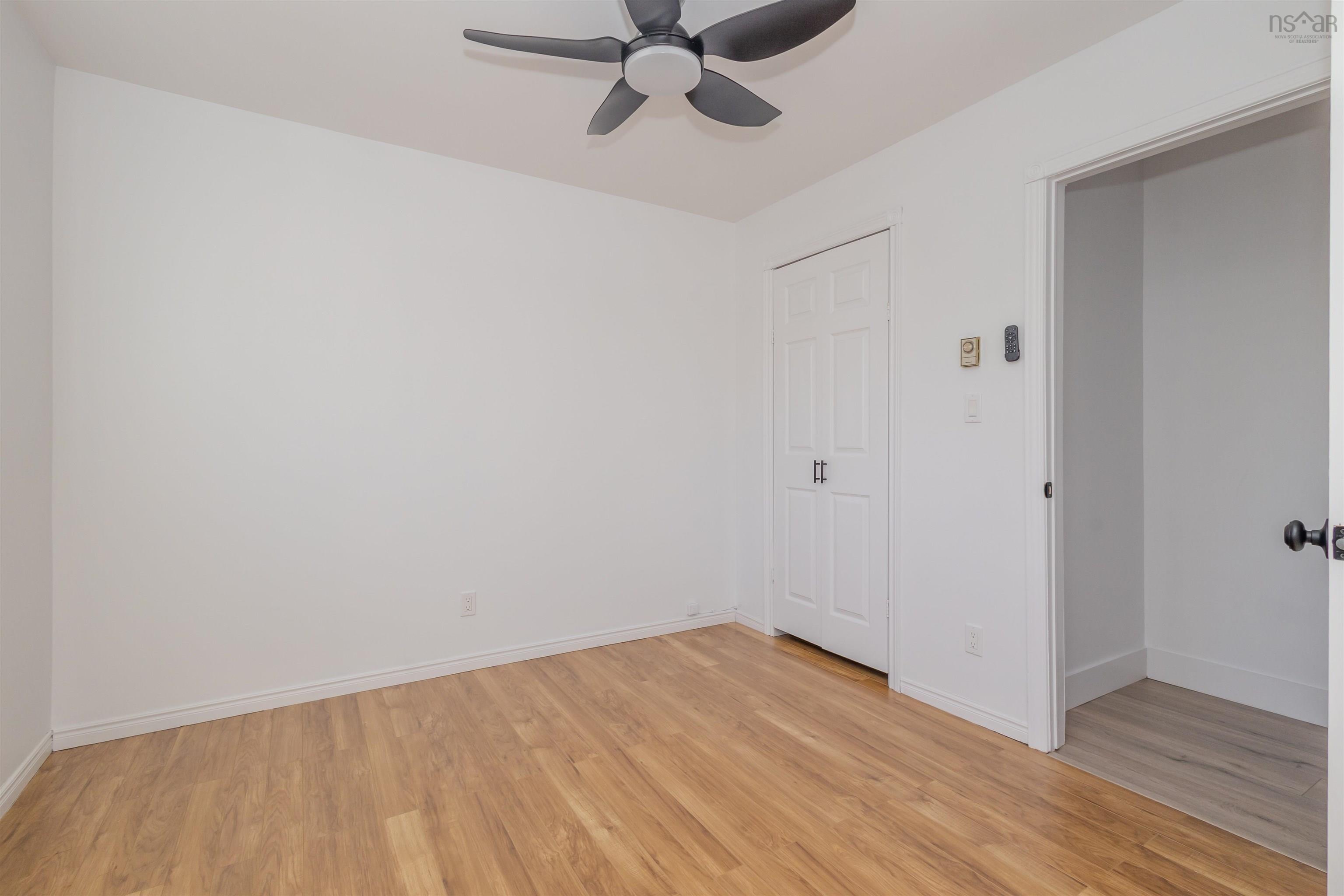 $459,000.00: 22 Oakland Drive, Howie Centre