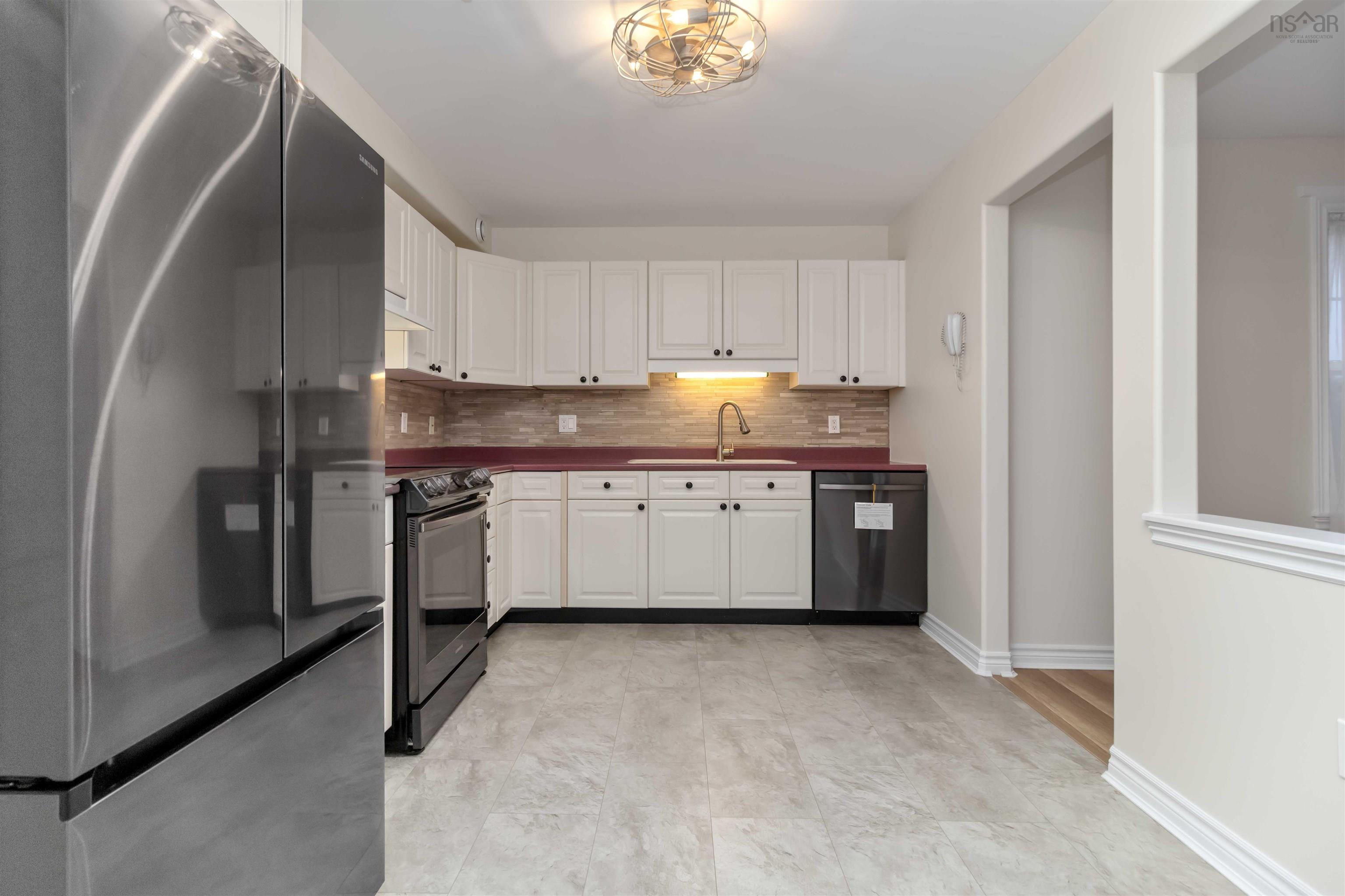 $479,000.00: 101 211 Hammonds Plains Road, Bedford