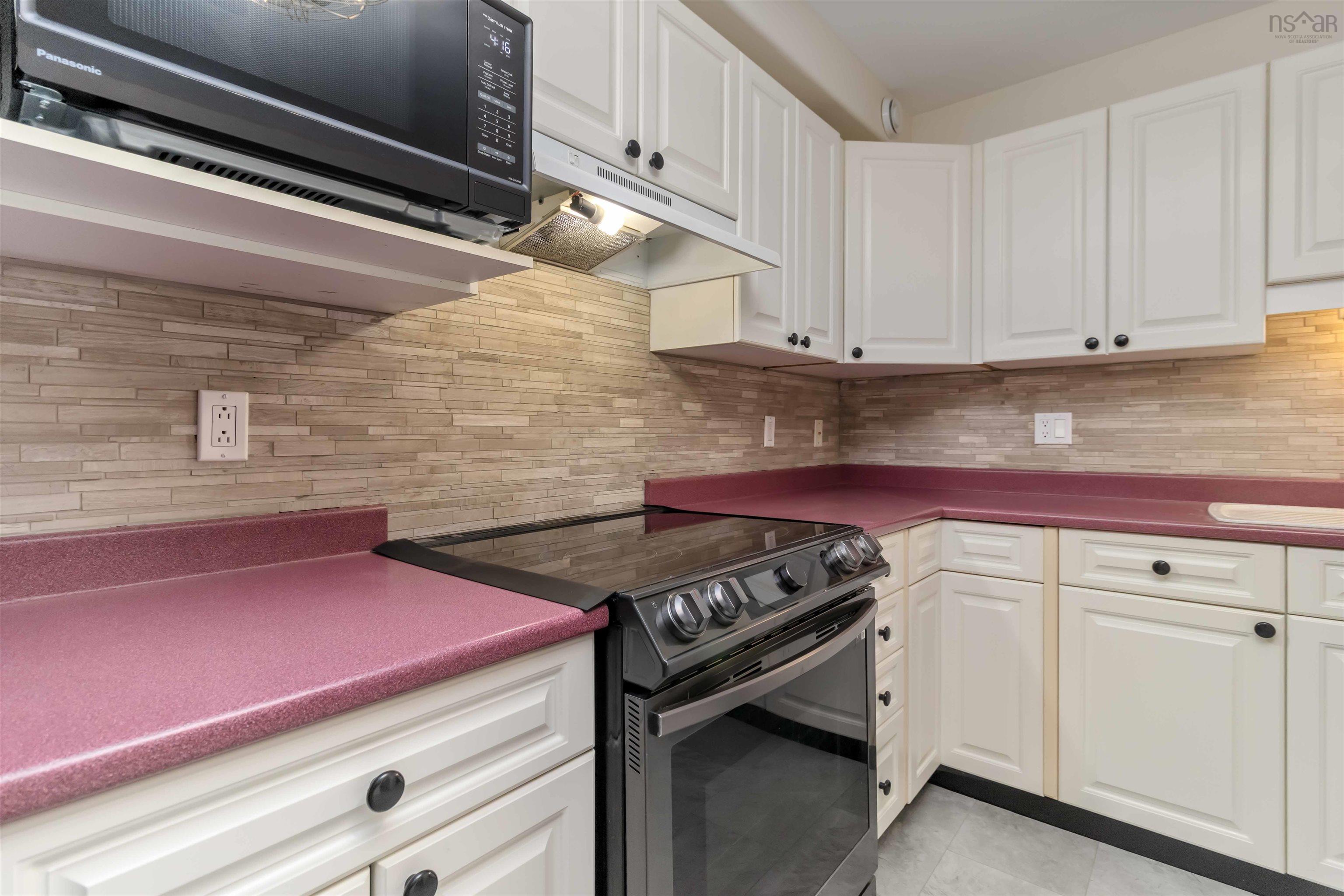 $479,000.00: 101 211 Hammonds Plains Road, Bedford