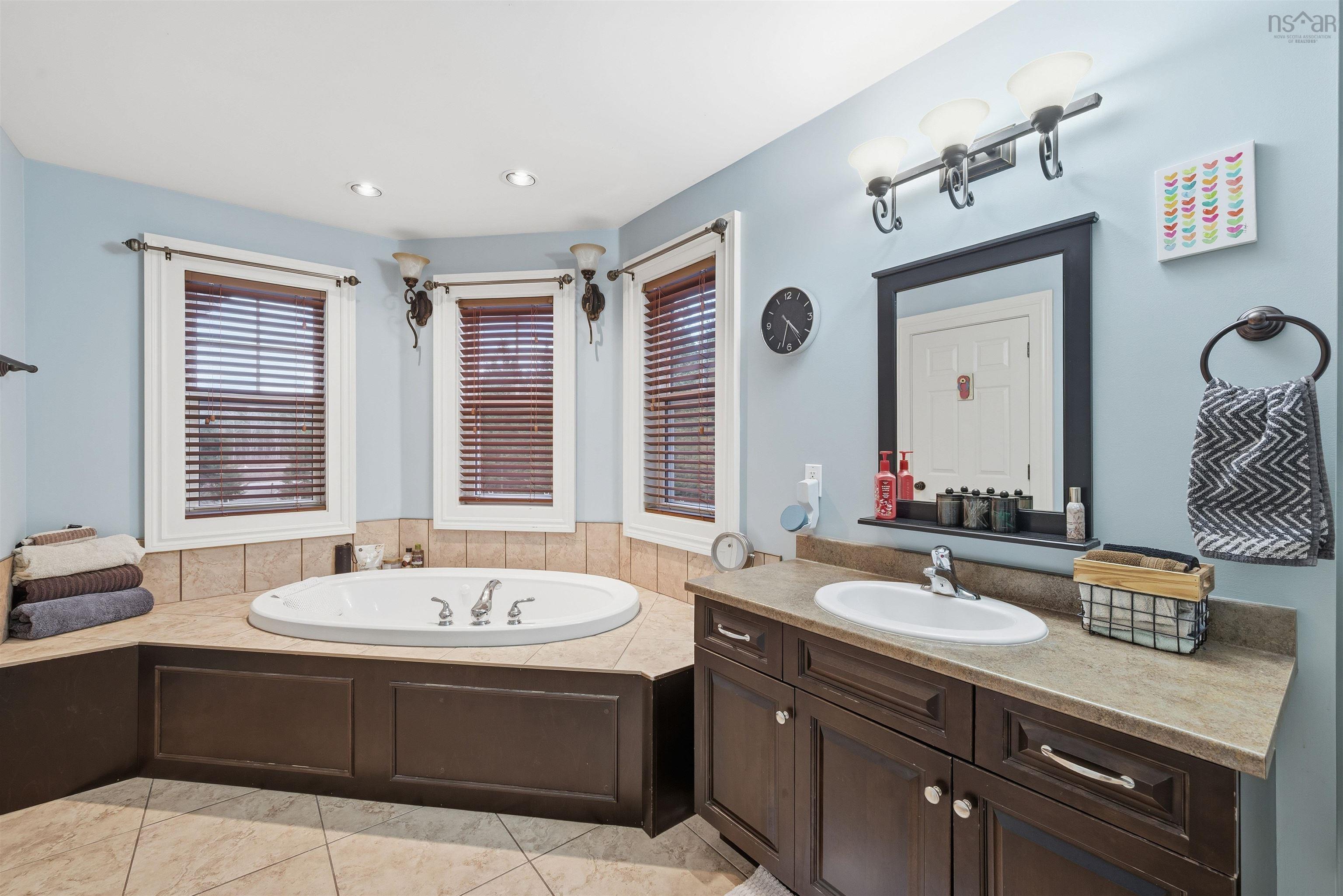 $668,000.00: 59 Sandy Point Road, Porters Lake