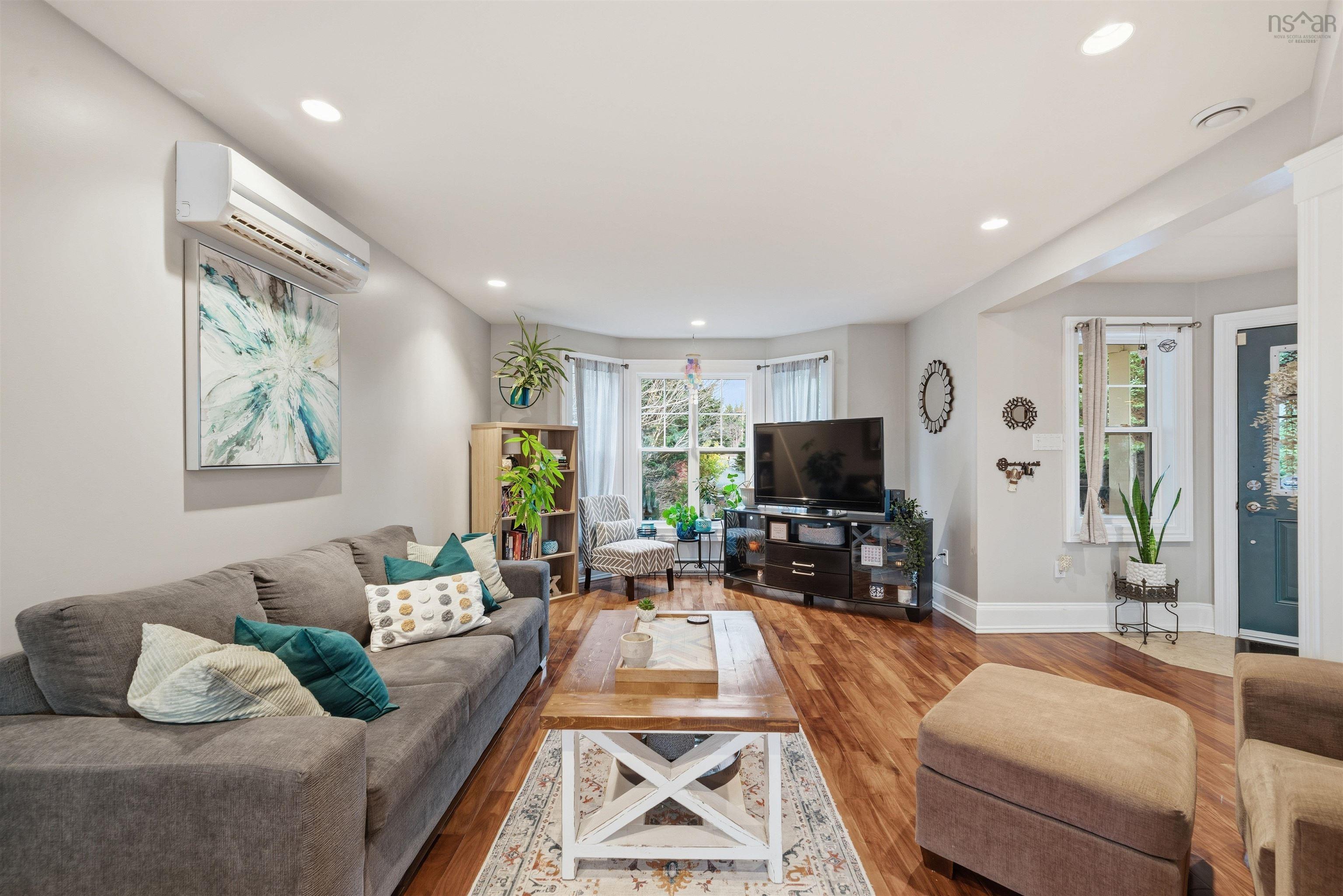 $668,000.00: 59 Sandy Point Road, Porters Lake