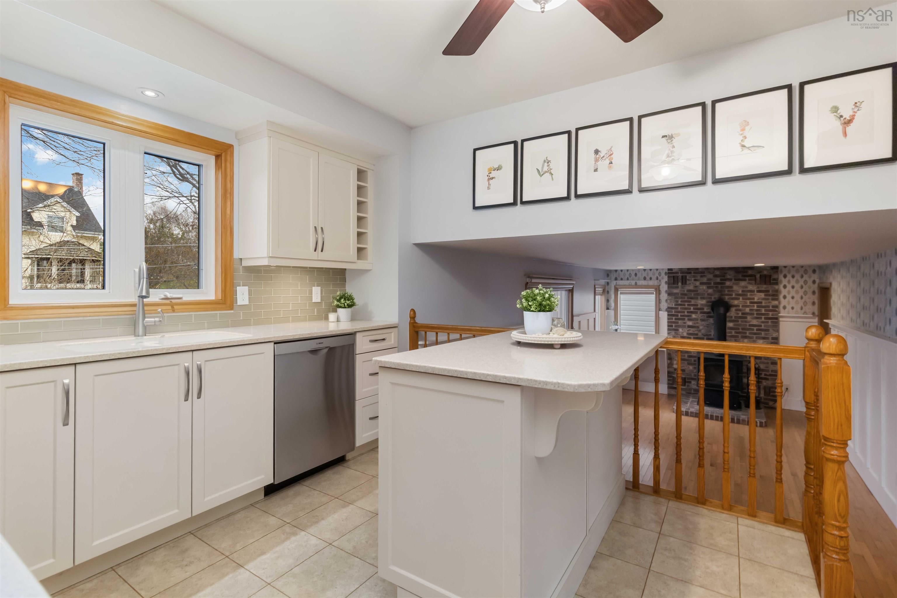 $595,000.00: 36 Columbo Drive, Dartmouth