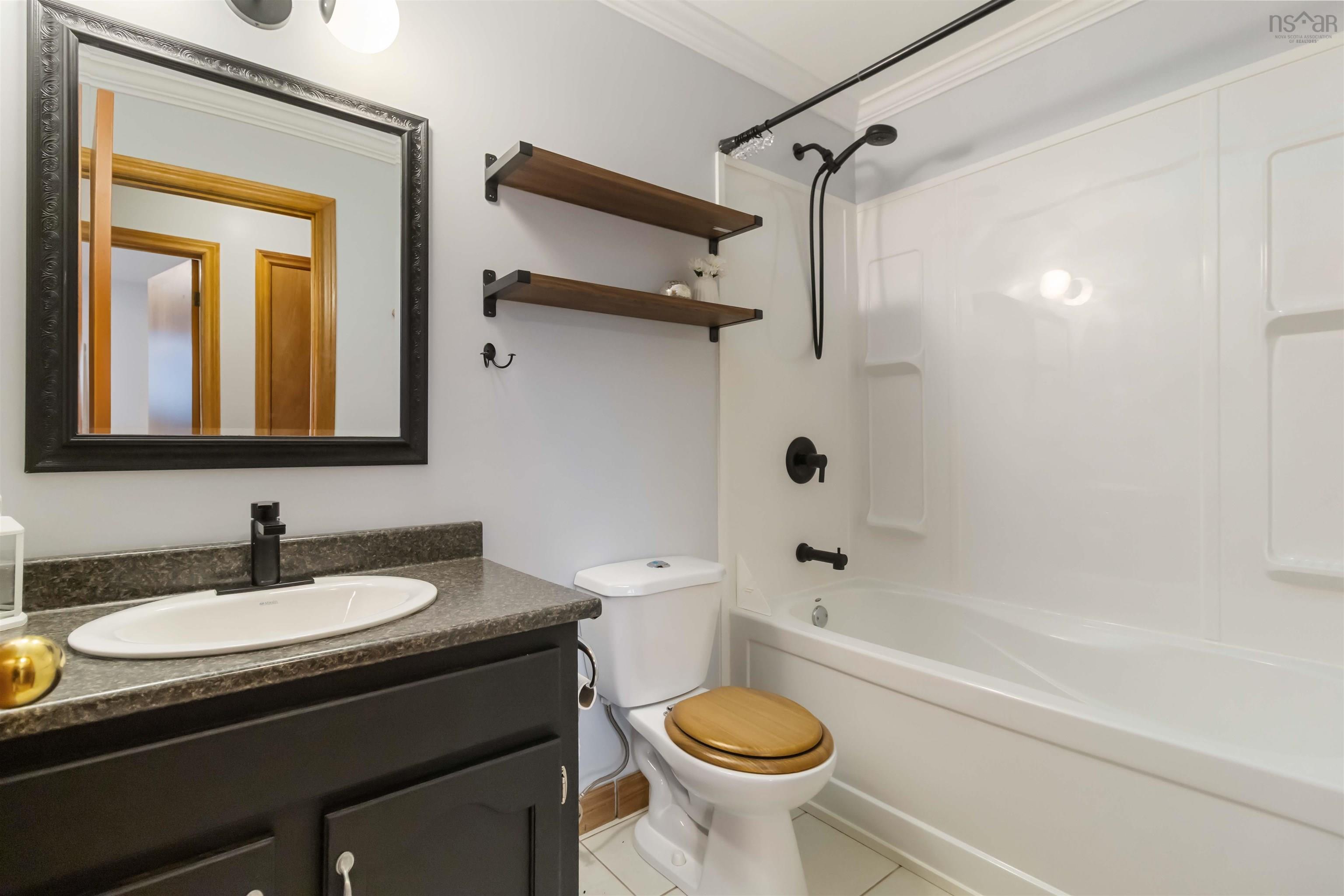 $595,000.00: 36 Columbo Drive, Dartmouth