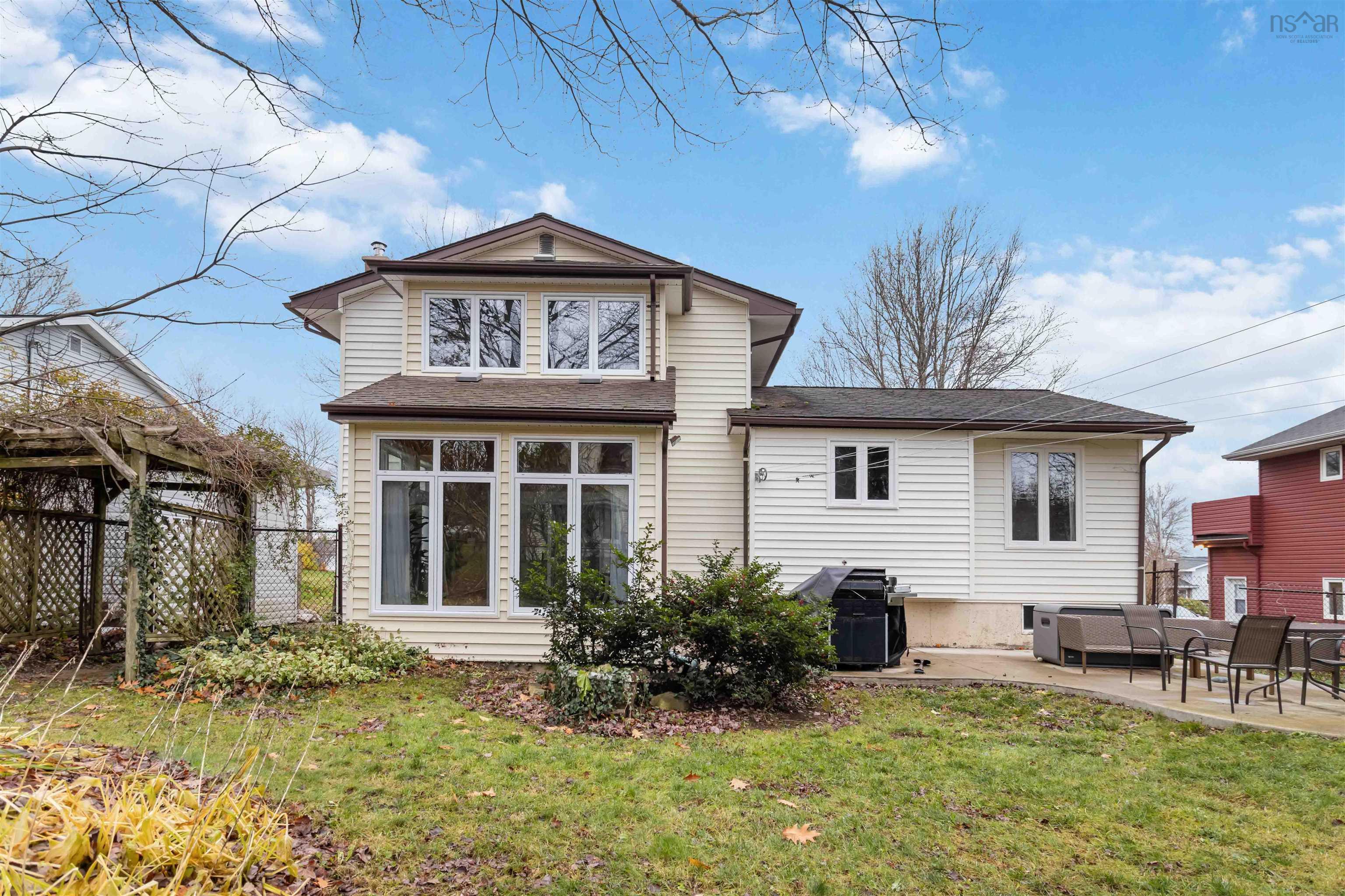 $595,000.00: 36 Columbo Drive, Dartmouth