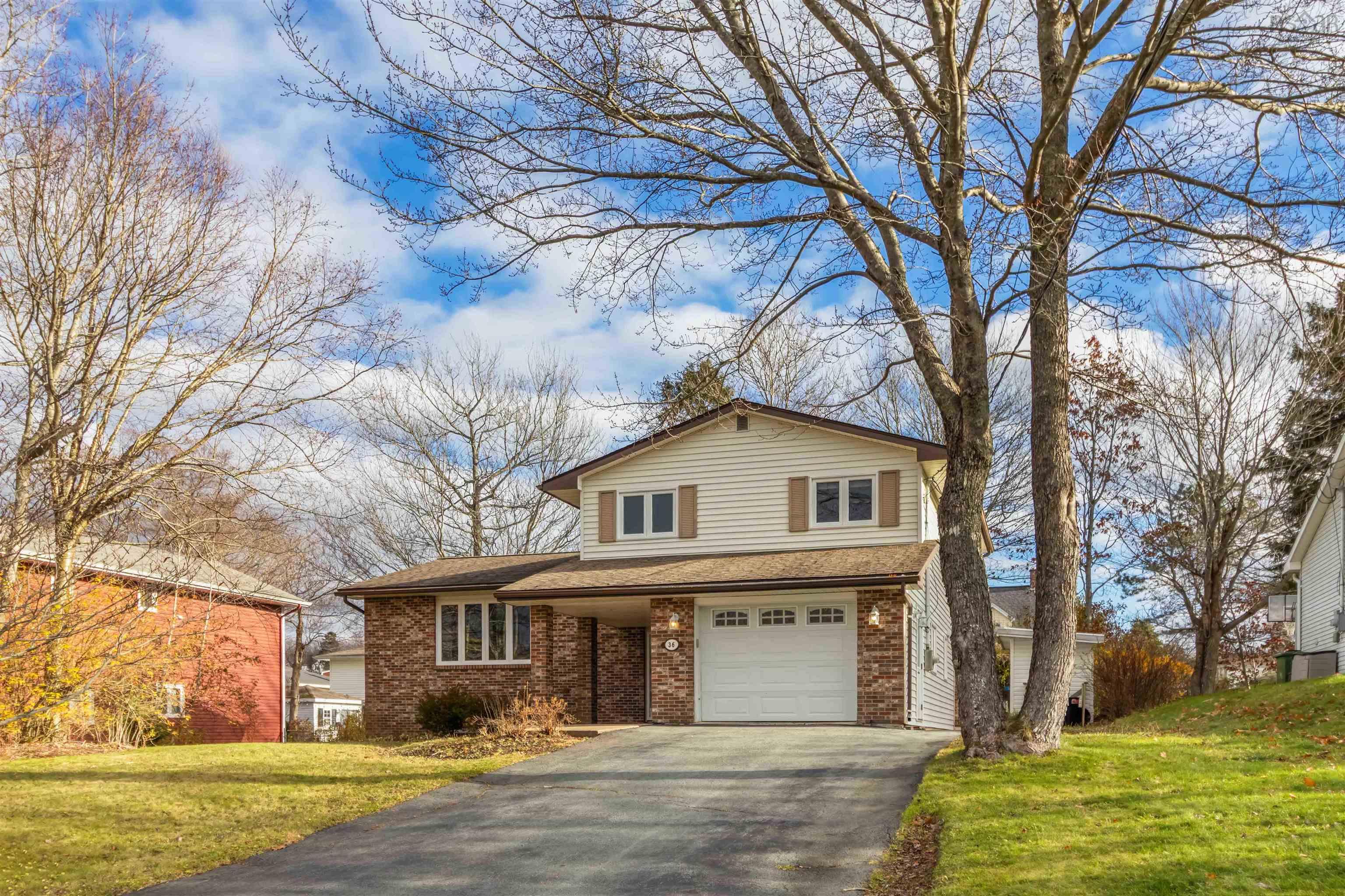 $595,000.00: 36 Columbo Drive, Dartmouth