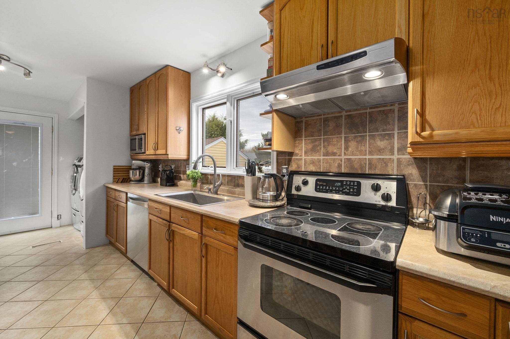 $924,900.00: 3162 Romans Avenue, Halifax