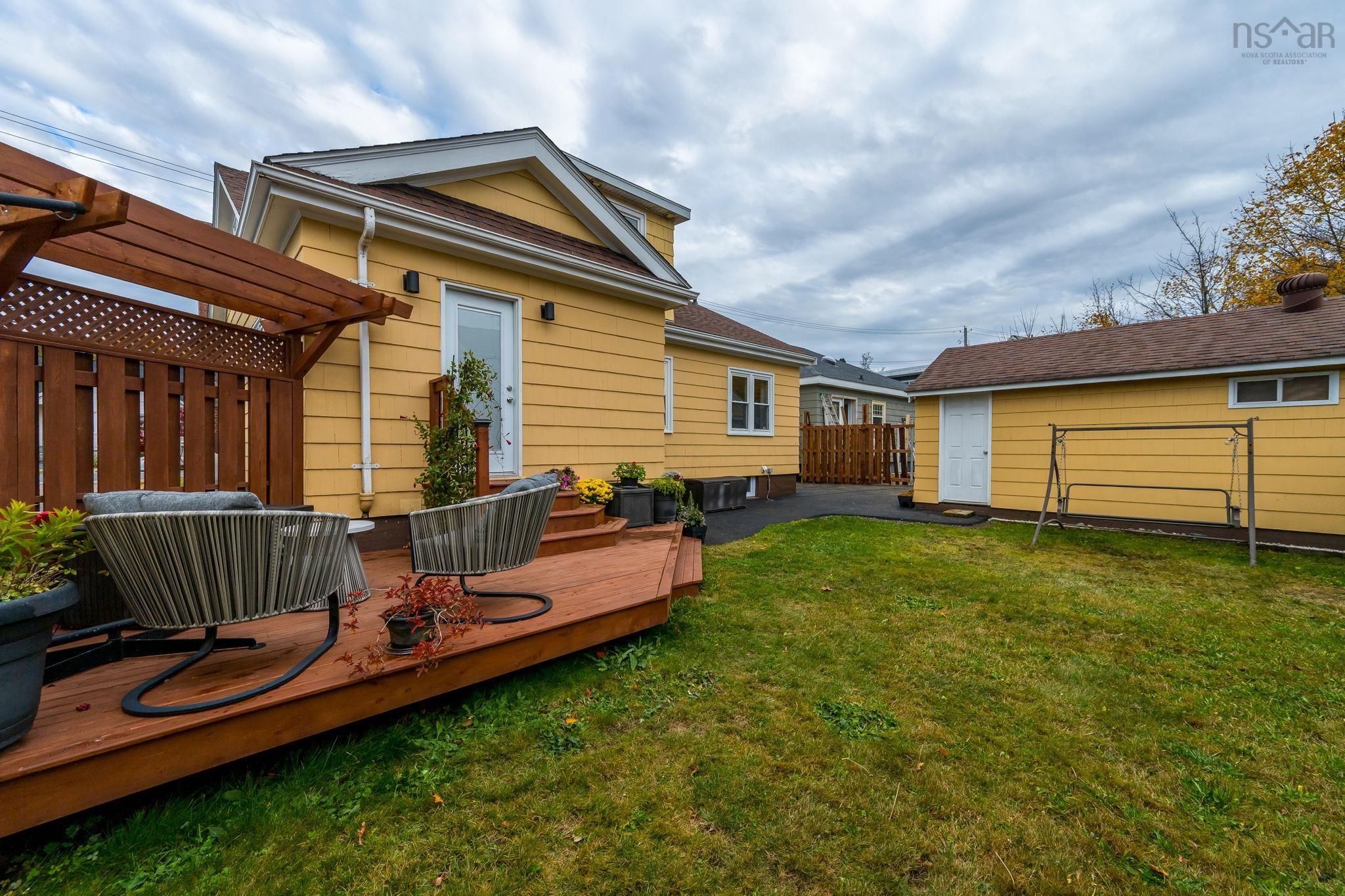 $924,900.00: 3162 Romans Avenue, Halifax