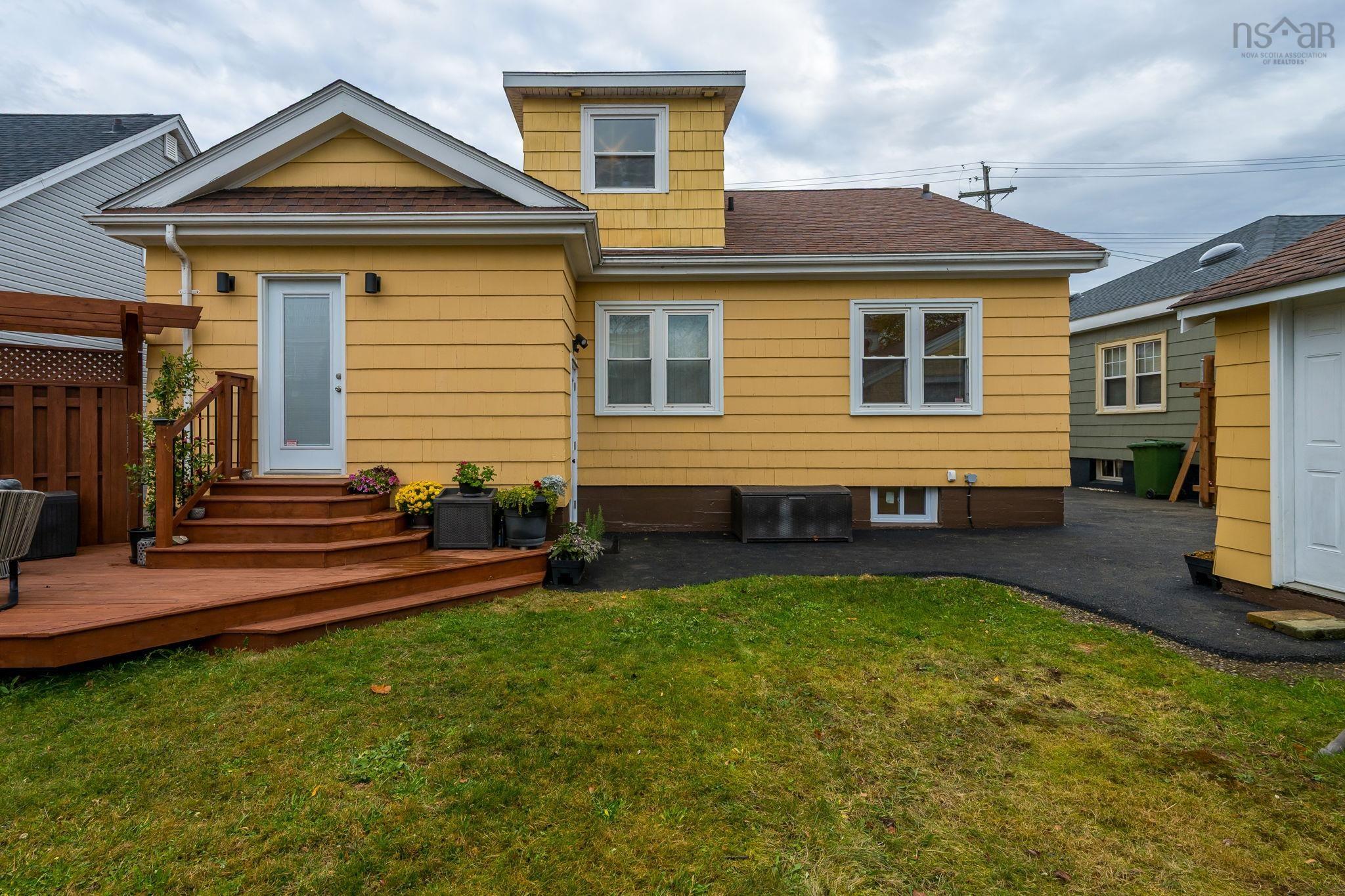 $924,900.00: 3162 Romans Avenue, Halifax