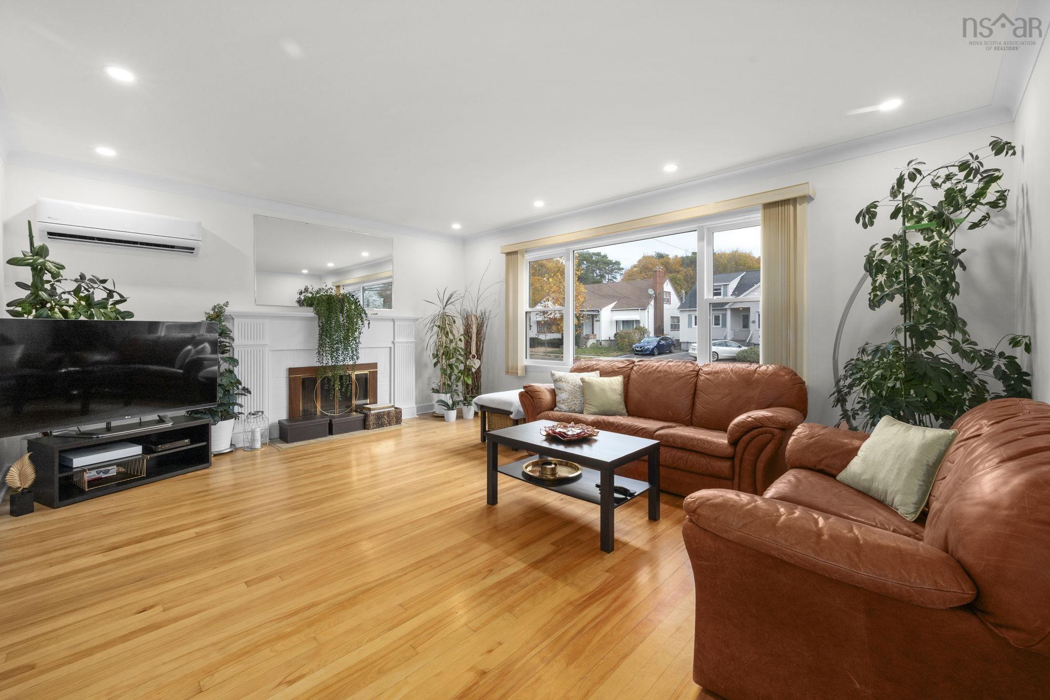 $924,900.00: 3162 Romans Avenue, Halifax