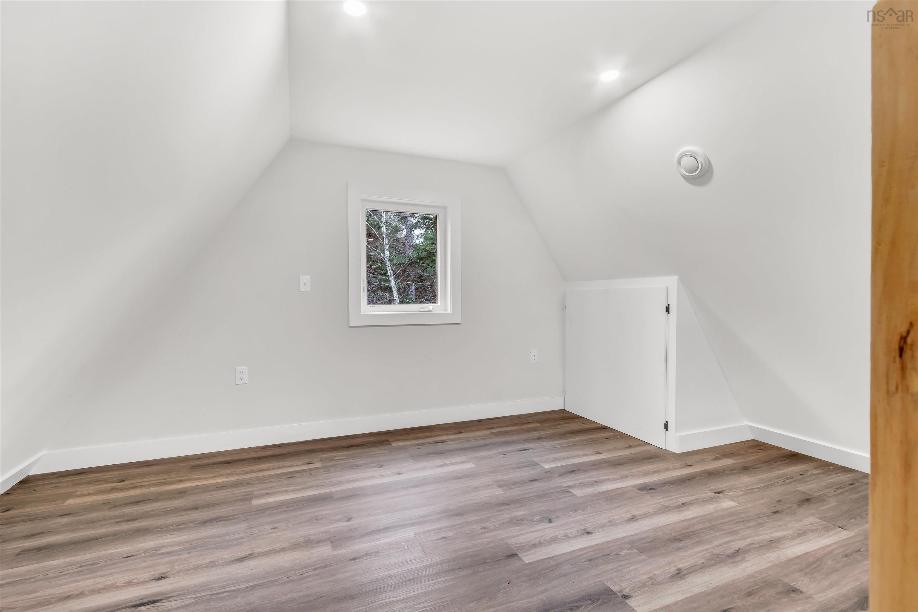 $674,900.00: 111 Ski Martock Road, Windsor Forks