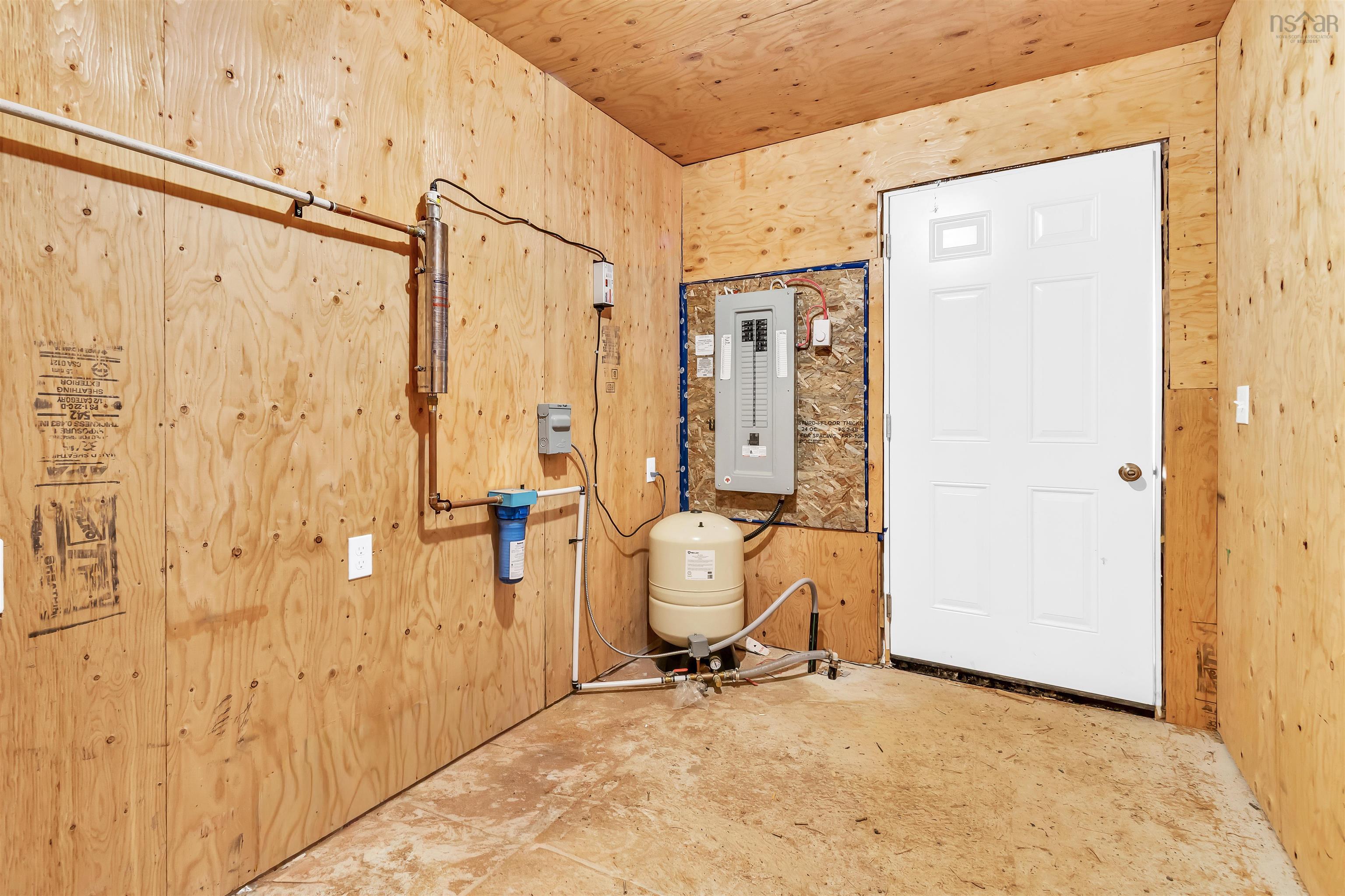 $674,900.00: 111 Ski Martock Road, Windsor Forks