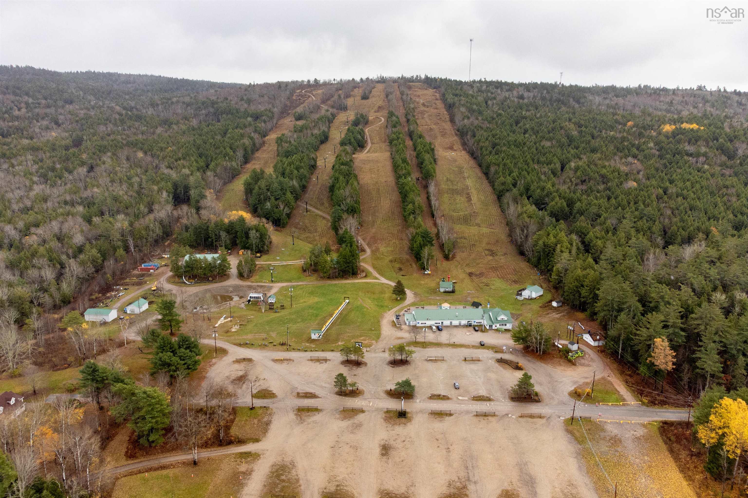 $674,900.00: 111 Ski Martock Road, Windsor Forks