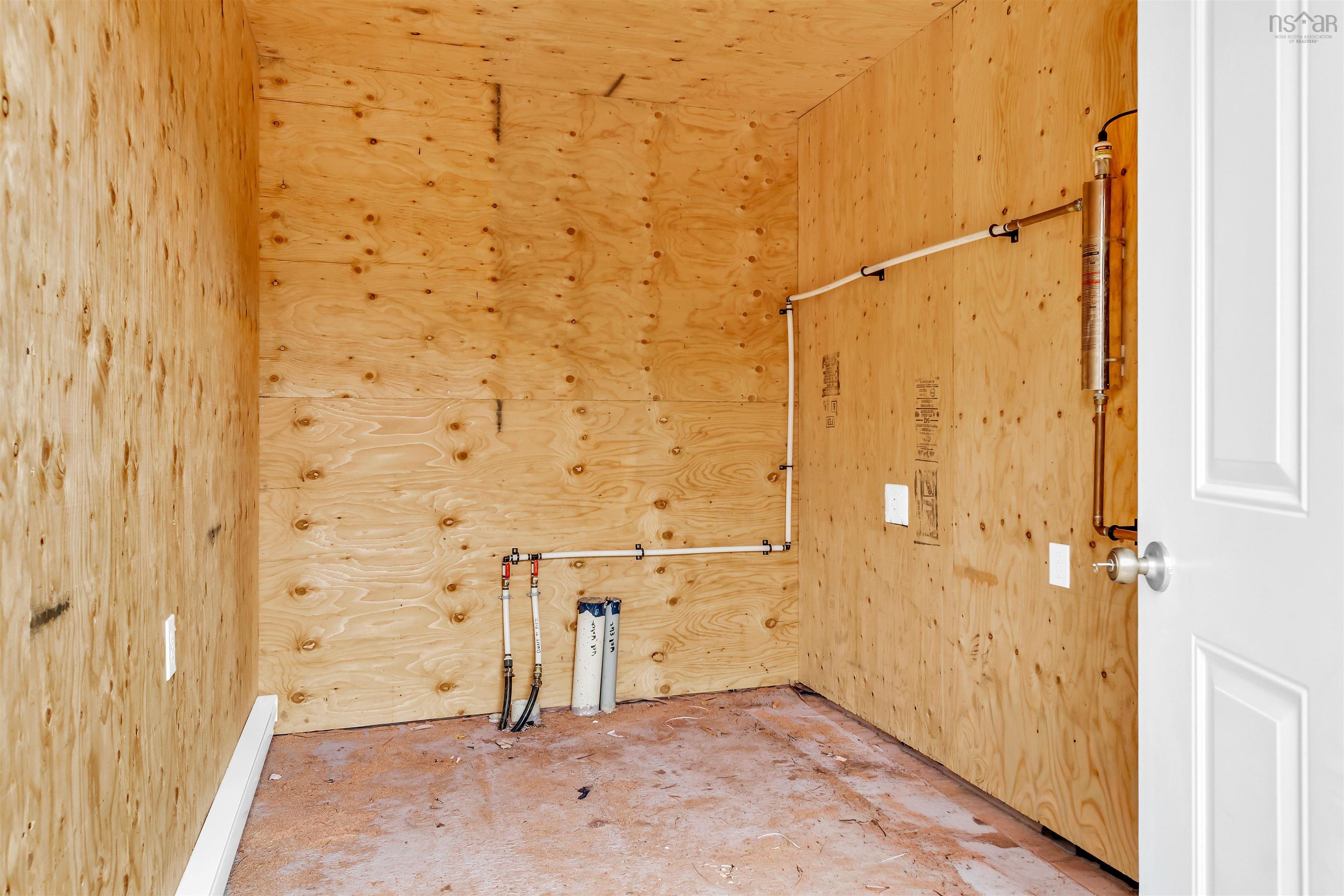 $674,900.00: 111 Ski Martock Road, Windsor Forks