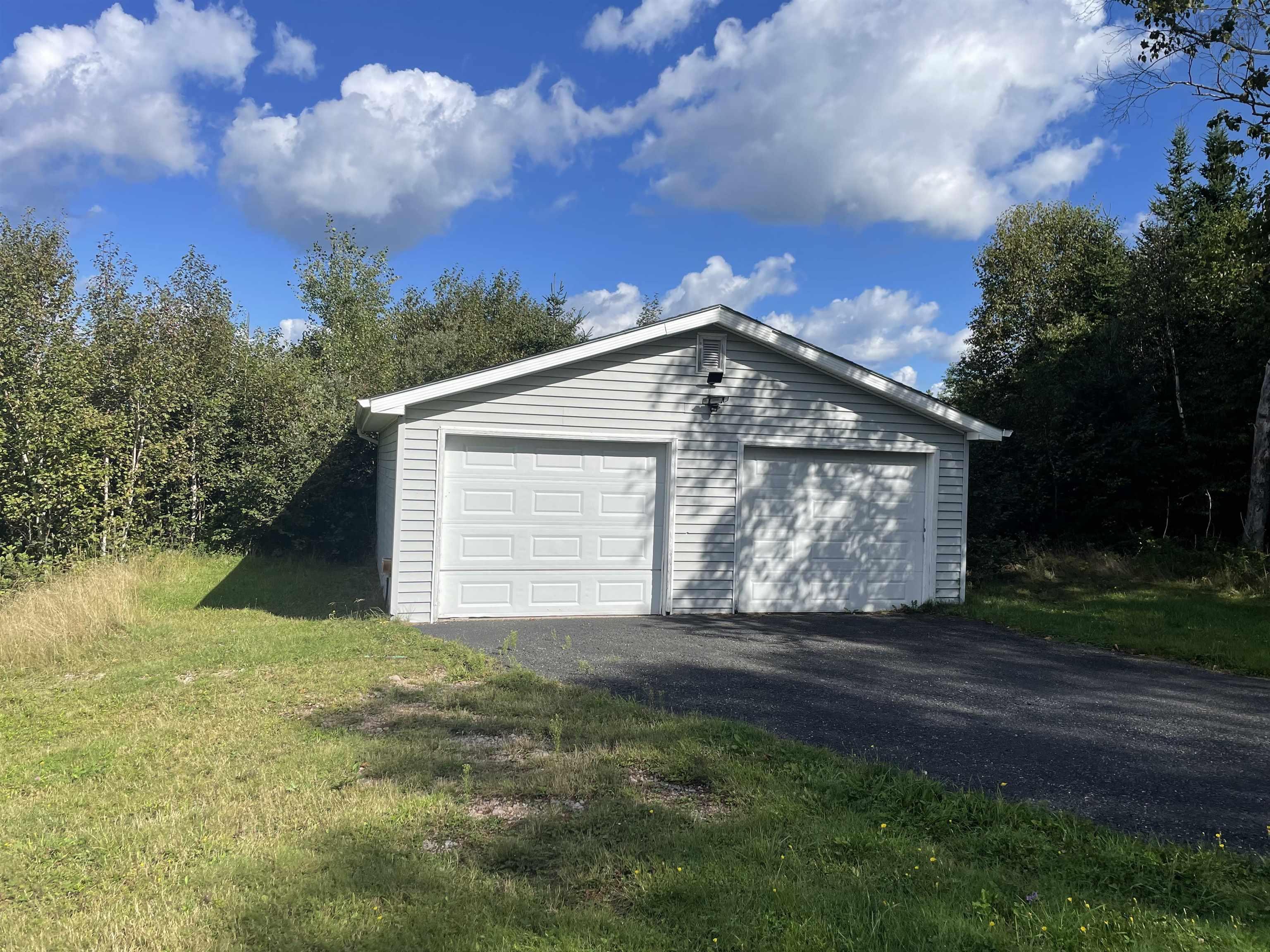 $499,900.00: 3836 105 Highway, South Haven