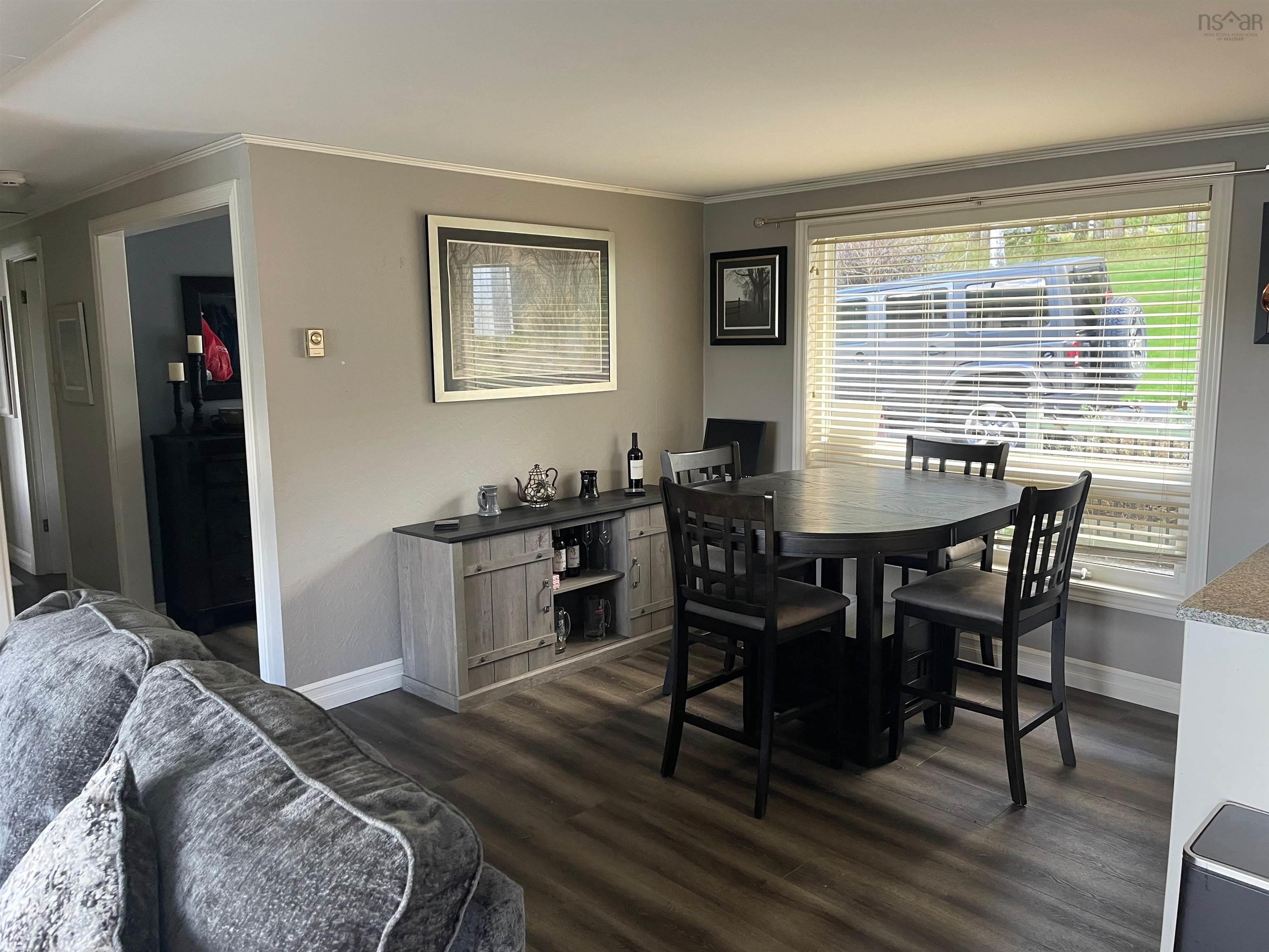 $499,900.00: 3836 105 Highway, South Haven