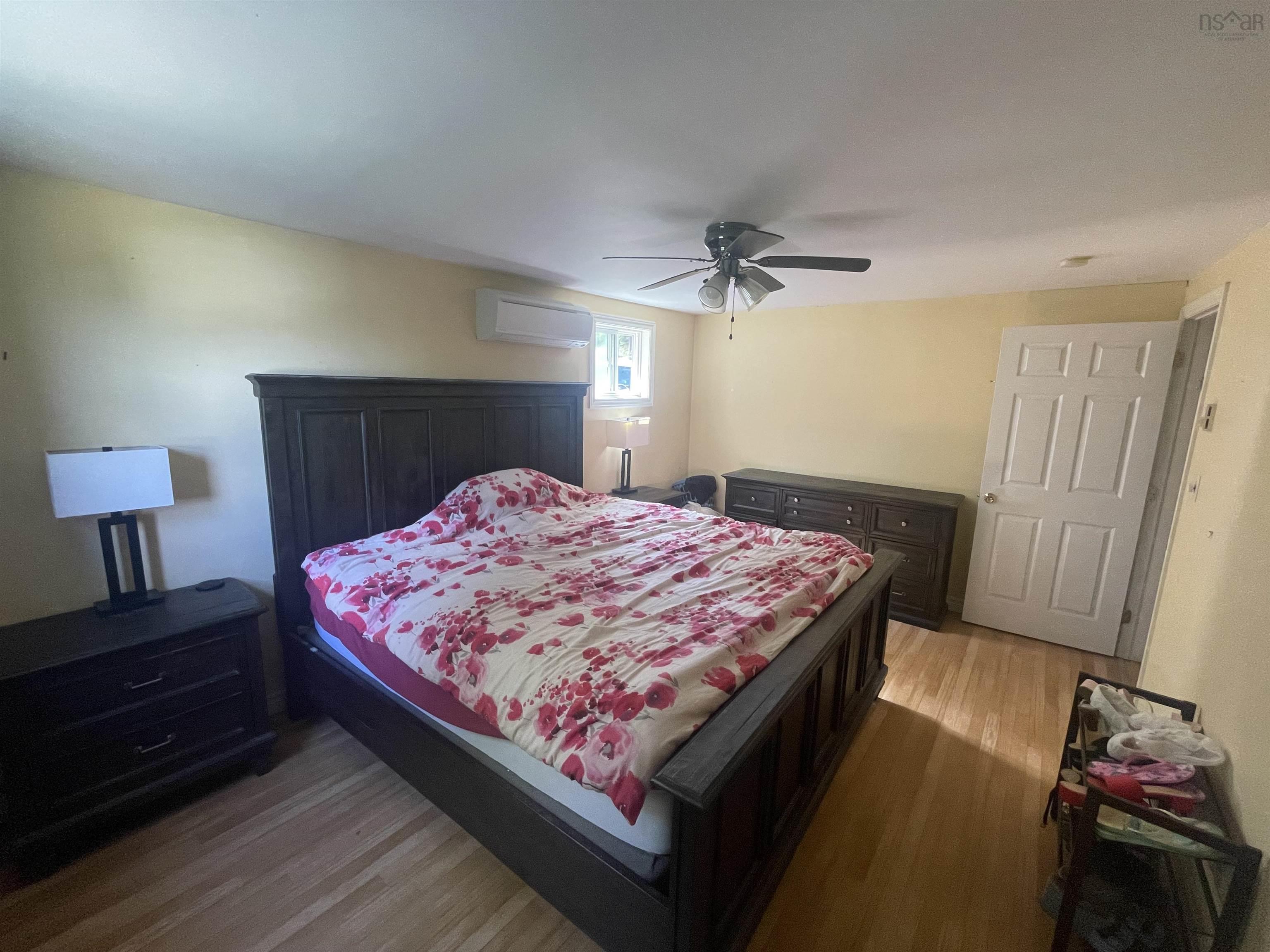 $499,900.00: 3836 105 Highway, South Haven