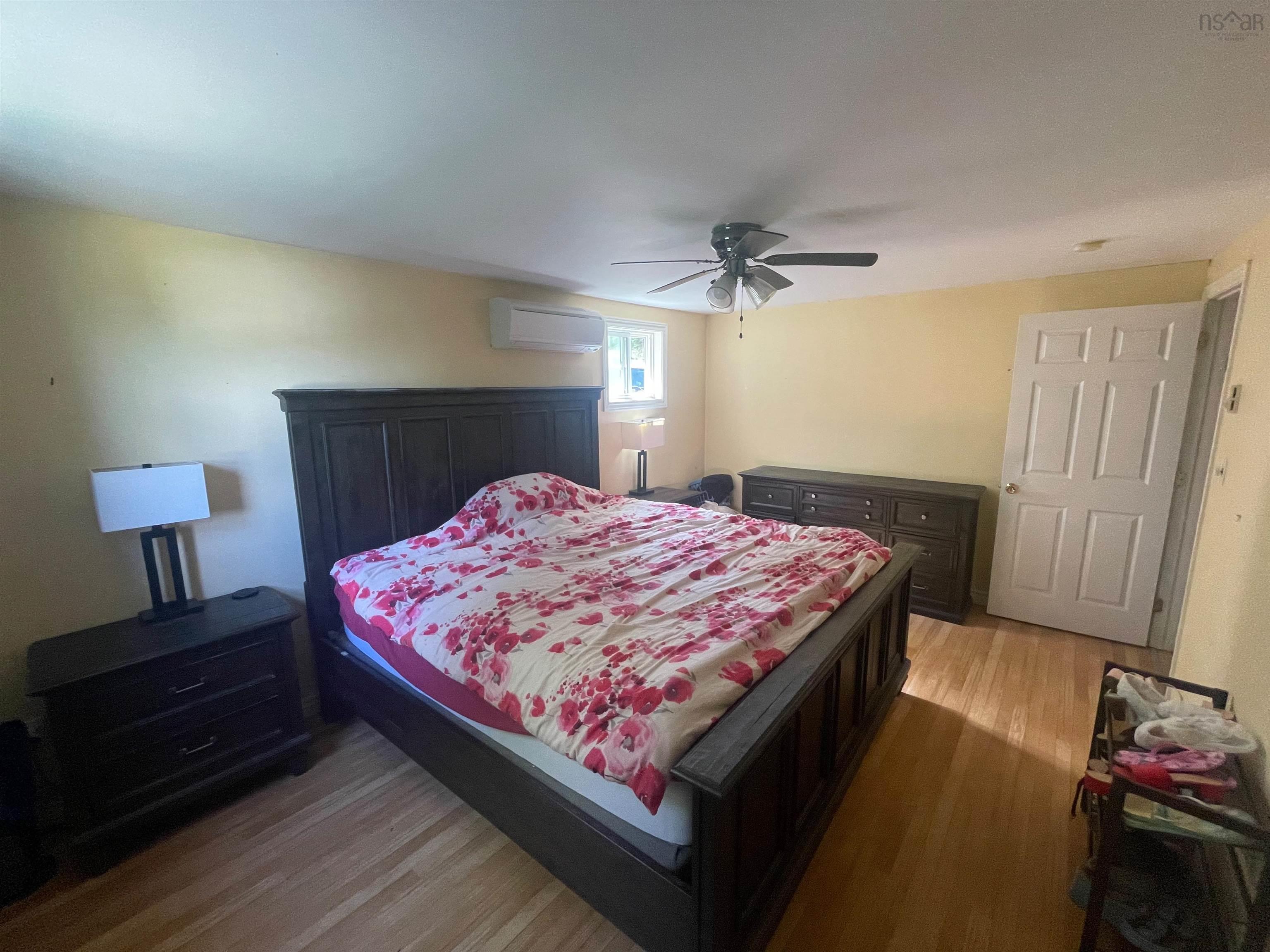 $499,900.00: 3836 105 Highway, South Haven