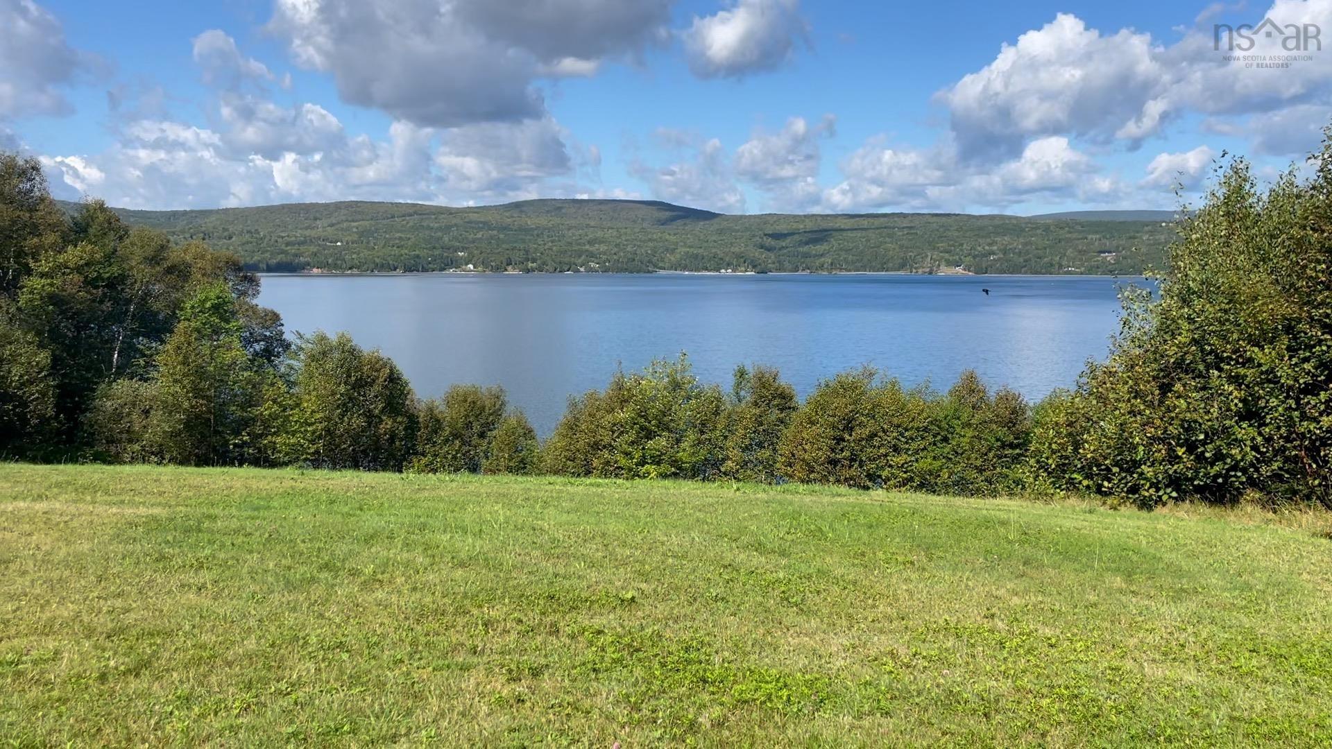 $499,900.00: 3836 105 Highway, South Haven