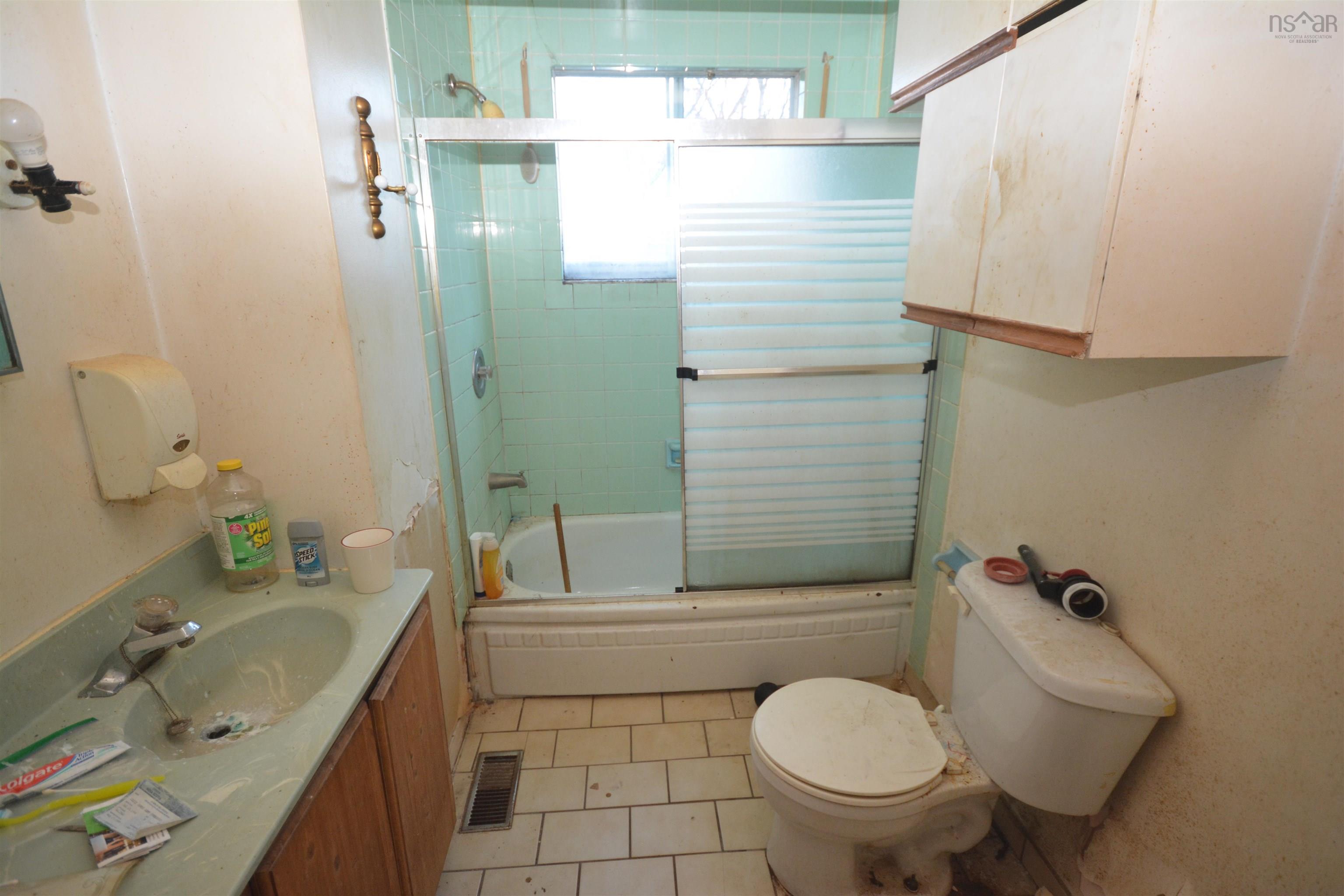 $339,900.00: 29 Joyce Avenue, Halifax