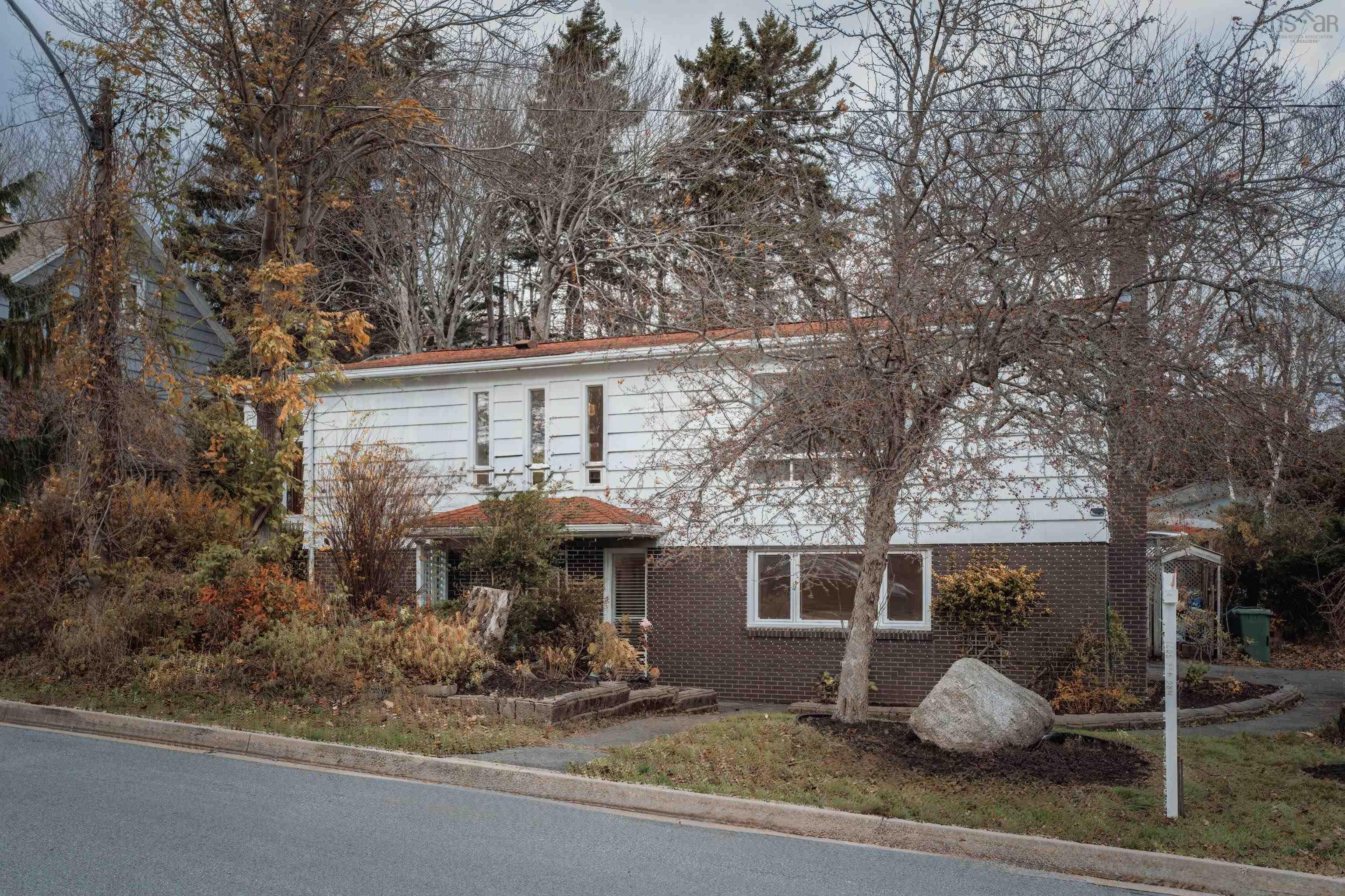 29 Scarlet Road, Halifax, NS (MLS® 202528297)