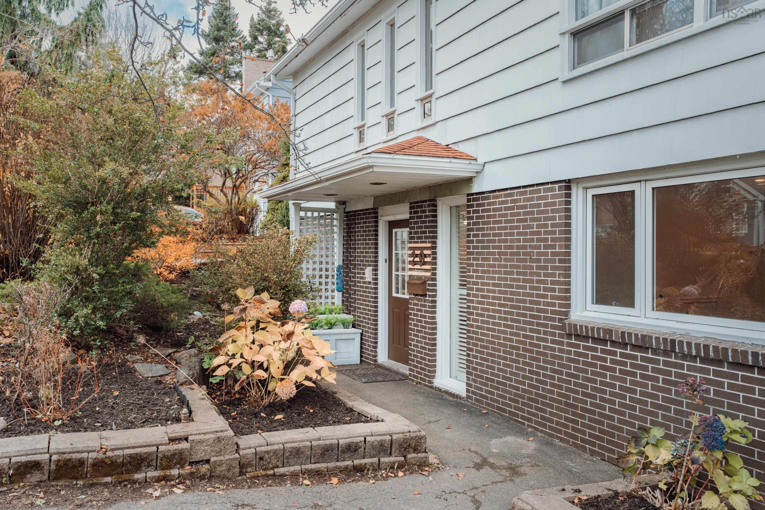 29 Scarlet Road, Halifax, NS (MLS 202528297)
