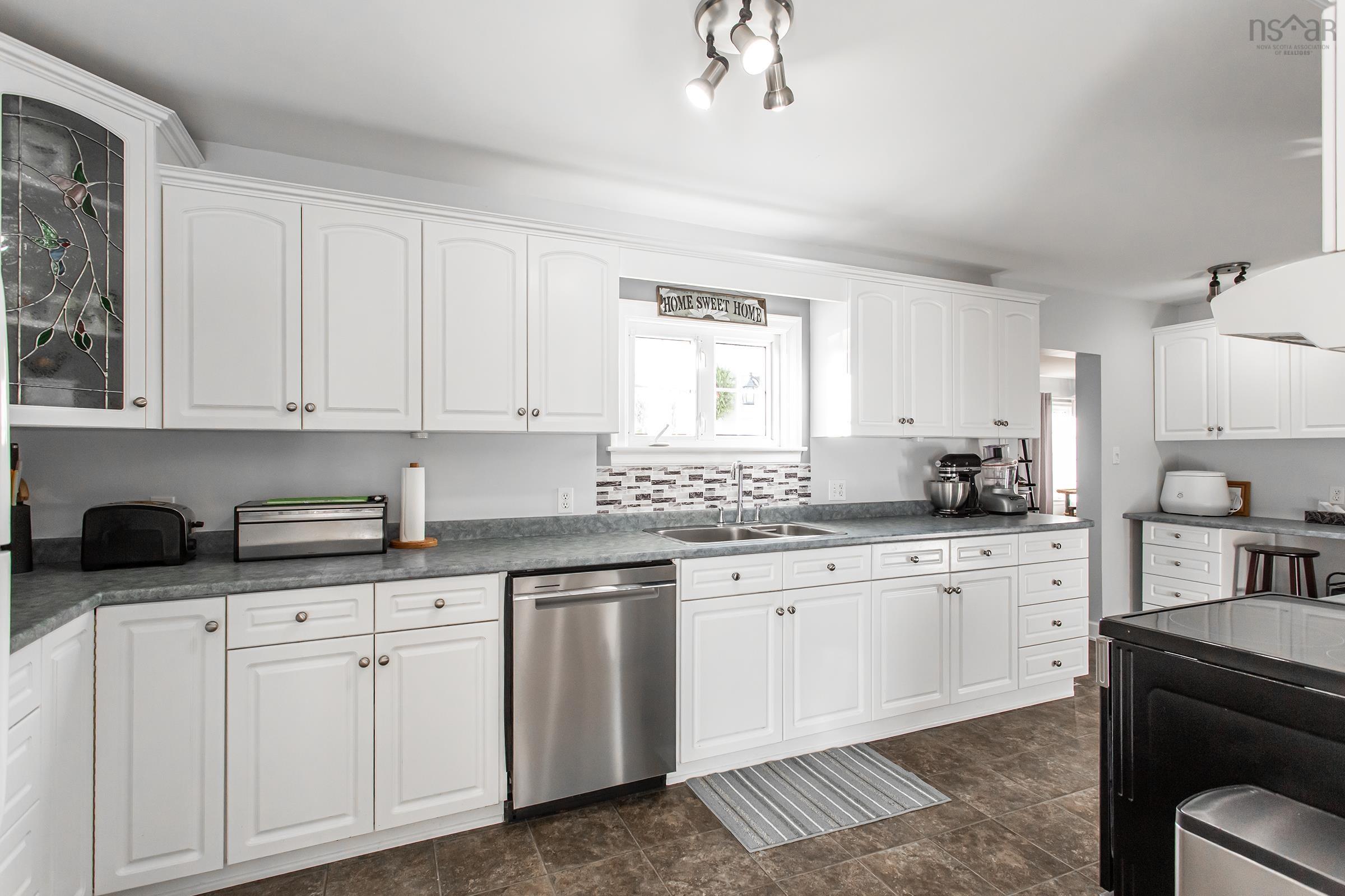 $439,000.00: 9612 Highway 10, Nictaux