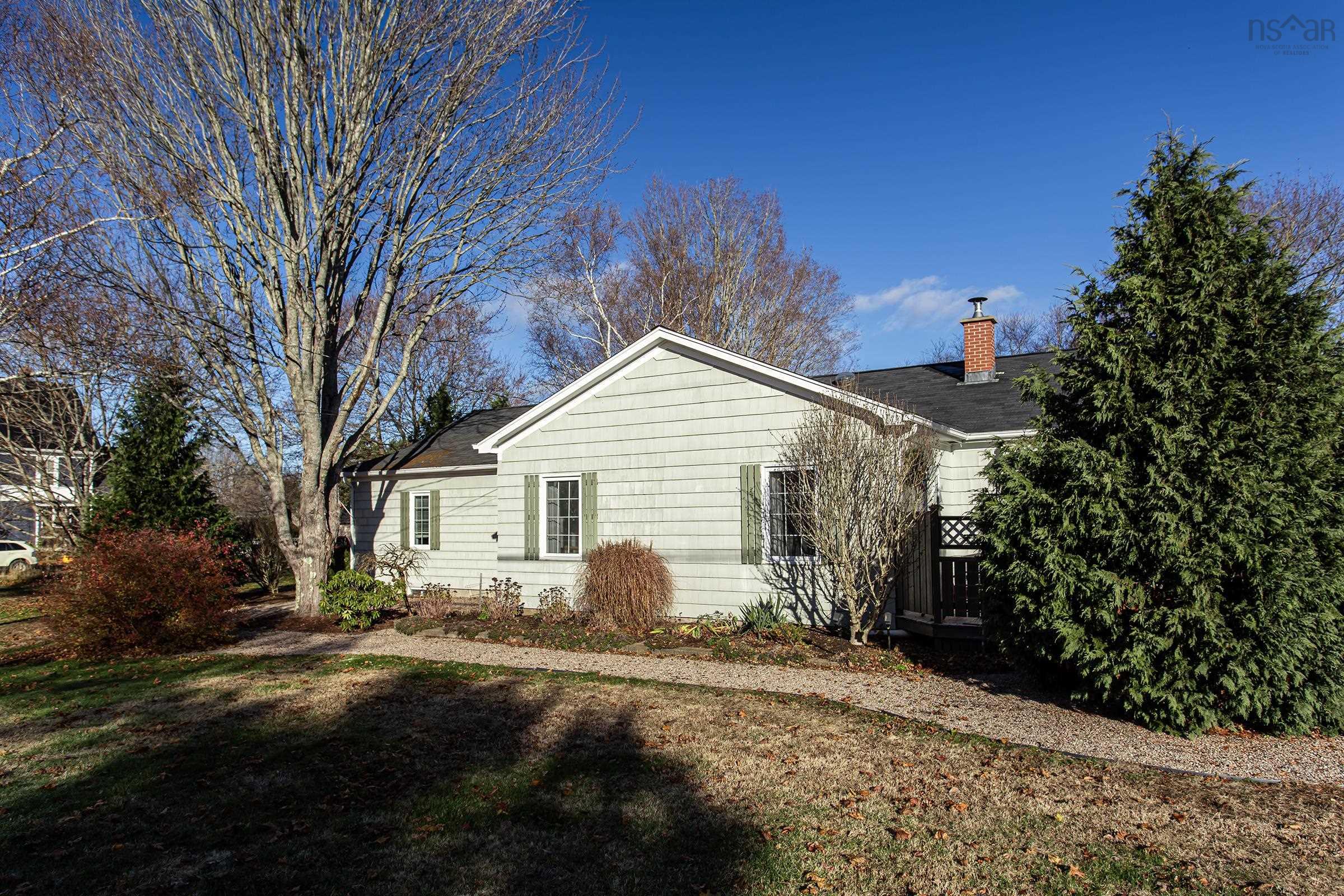 $439,000.00: 9612 Highway 10, Nictaux