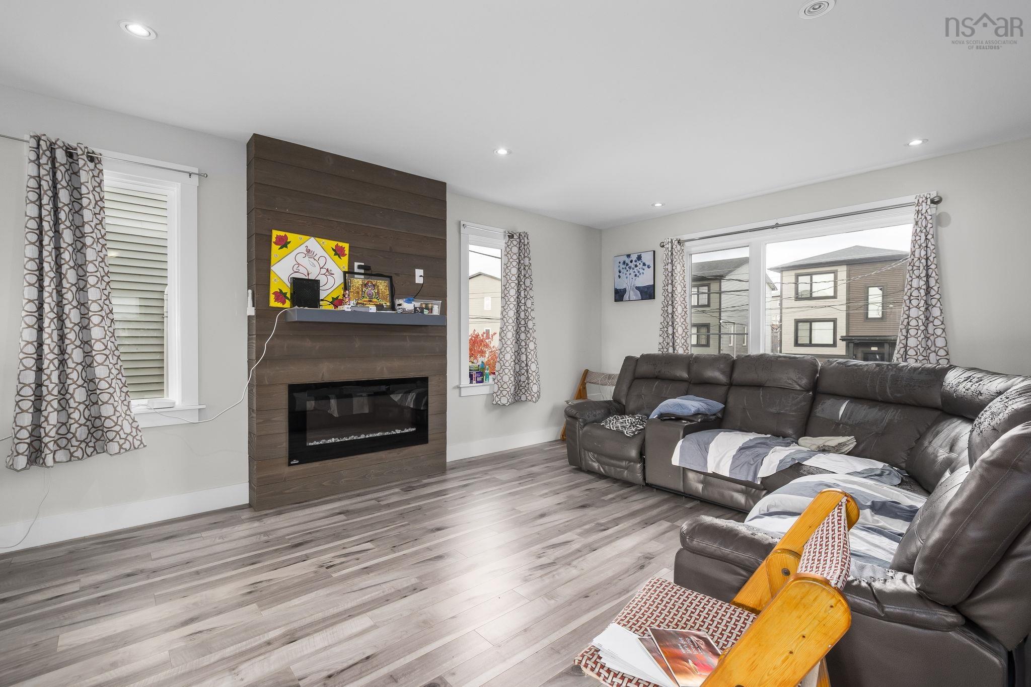 $639,000.00: 109 Titanium Crescent, Spryfield