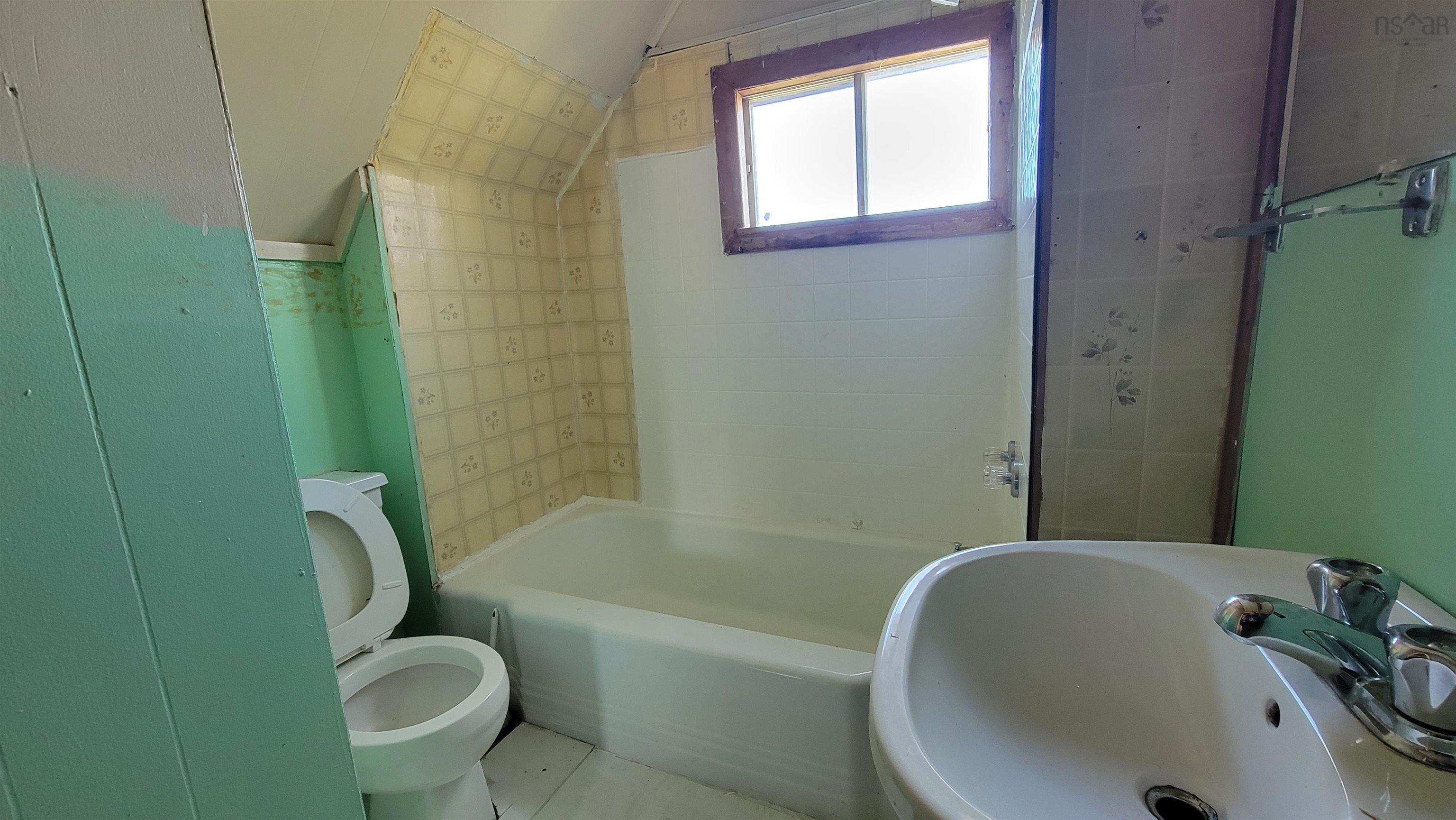 $119,900.00: 12 Porters Lane, Yarmouth